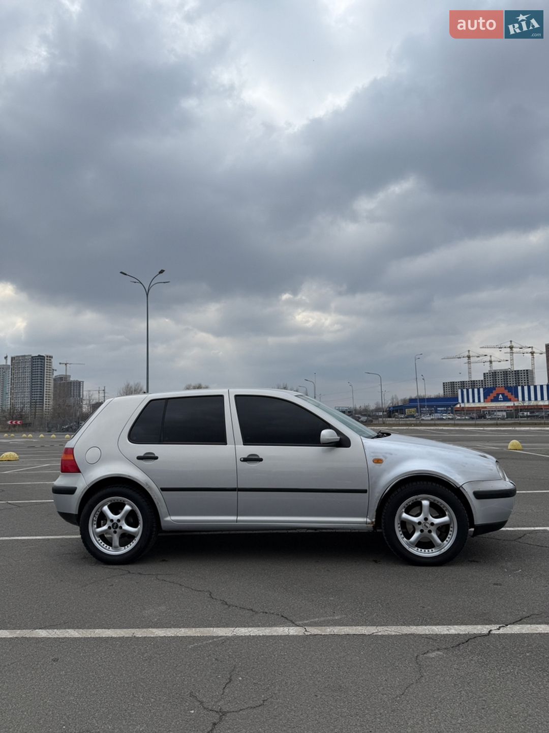 Volkswagen Golf 2000 VIN WVWZZZ1JZYB104324 фото оголошення 5 з 17