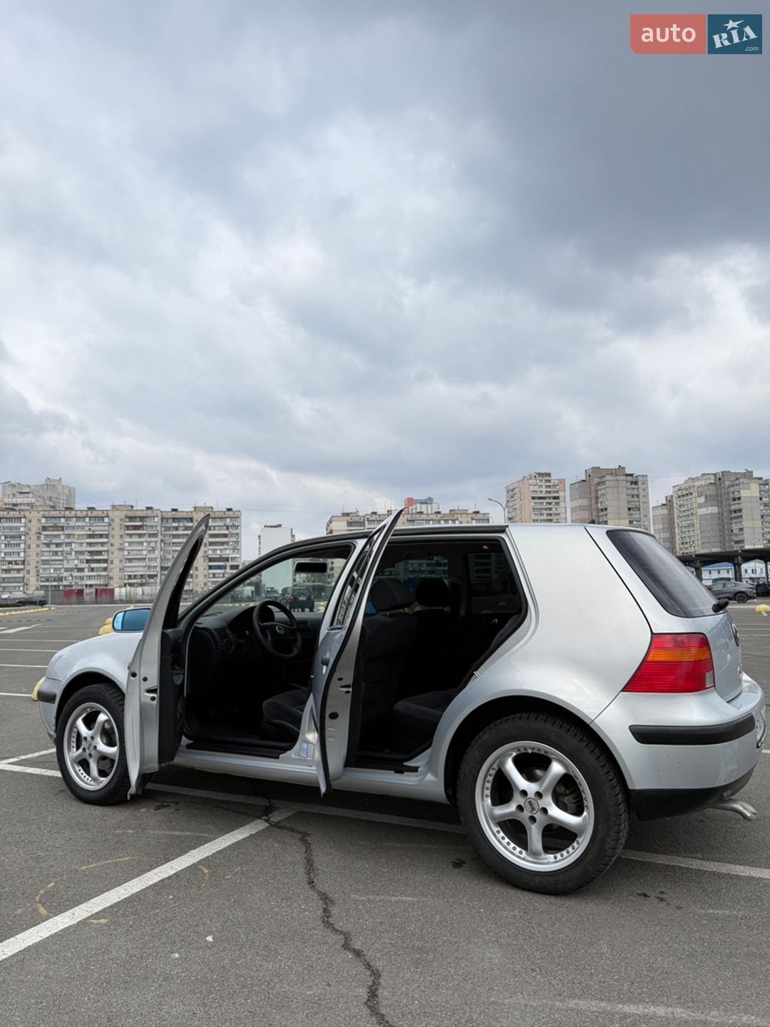 Volkswagen Golf 2000 VIN WVWZZZ1JZYB104324 фото оголошення 6 з 17