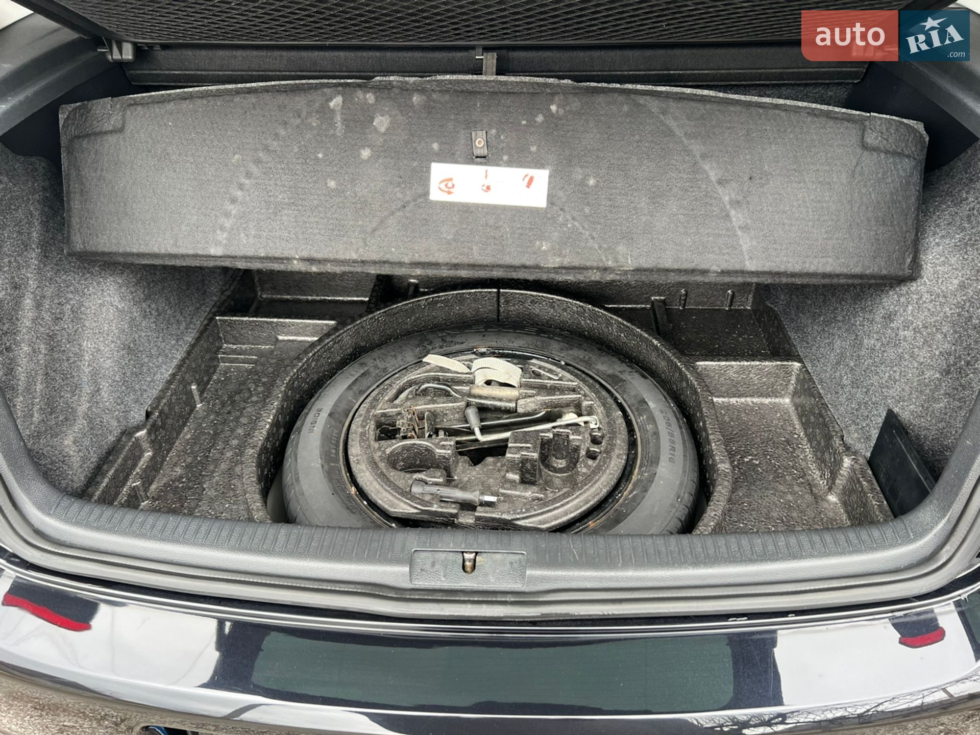 Volkswagen Golf 2011 VIN WVWZZZ1KZBW057890 фото оголошення 8 з 17