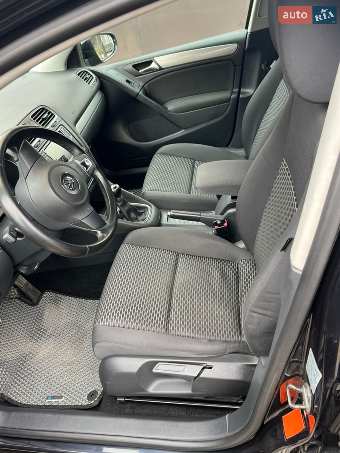 Volkswagen Golf 2011 VIN WVWZZZ1KZBW057890 фото оголошення 11 з 17