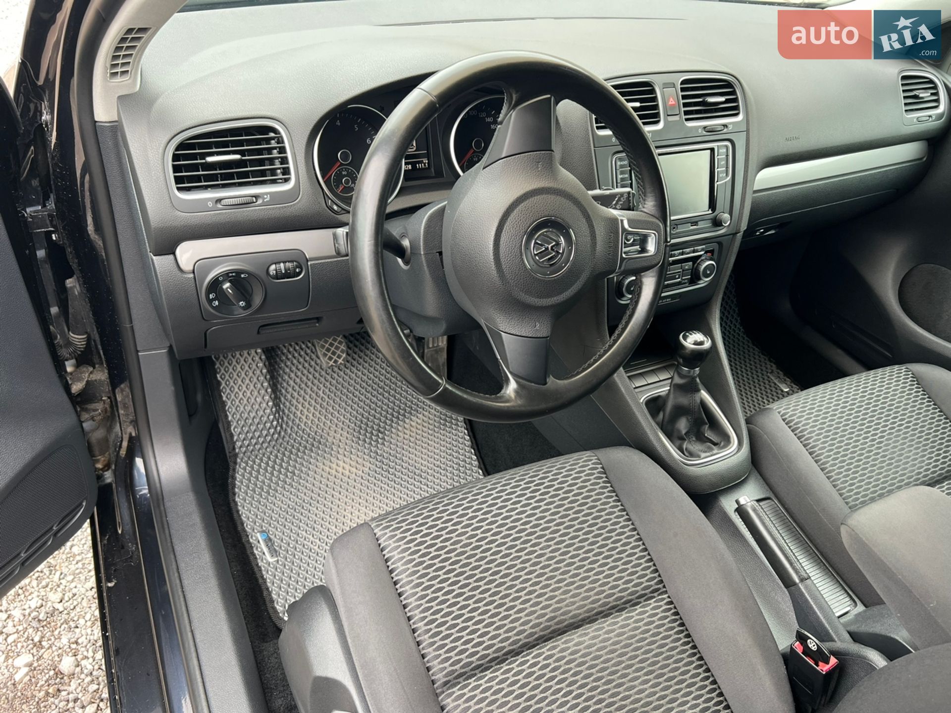 Volkswagen Golf 2011 VIN WVWZZZ1KZBW057890 фото оголошення 12 з 17