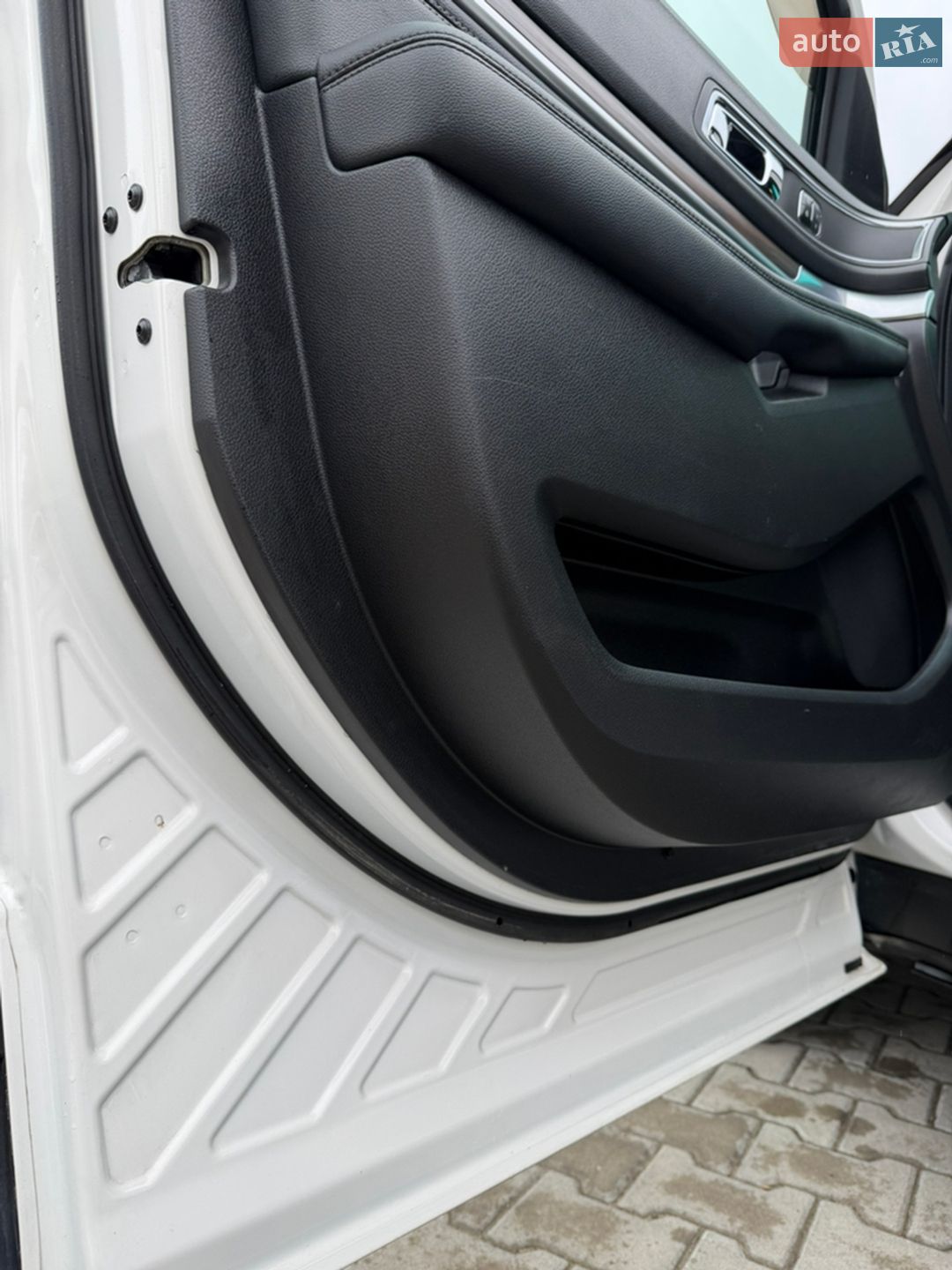 Ford Explorer 2016 VIN 1FM5K8F82HGA99558 фото оголошення 22 з 74