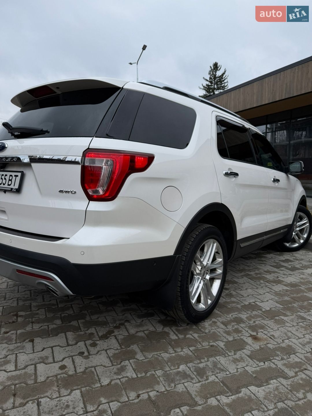 Ford Explorer 2016 VIN 1FM5K8F82HGA99558 фото оголошення 28 з 74