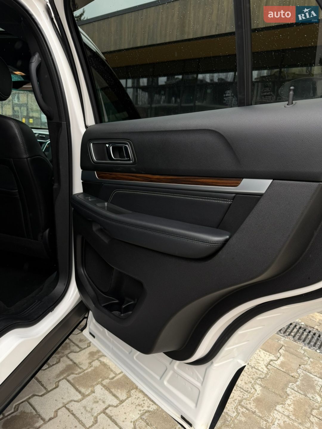 Ford Explorer 2016 VIN 1FM5K8F82HGA99558 фото оголошення 56 з 74