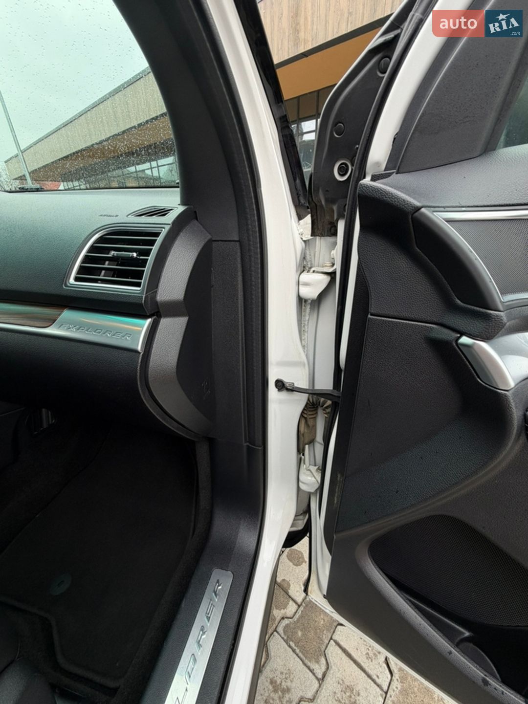 Ford Explorer 2016 VIN 1FM5K8F82HGA99558 фото оголошення 62 з 74