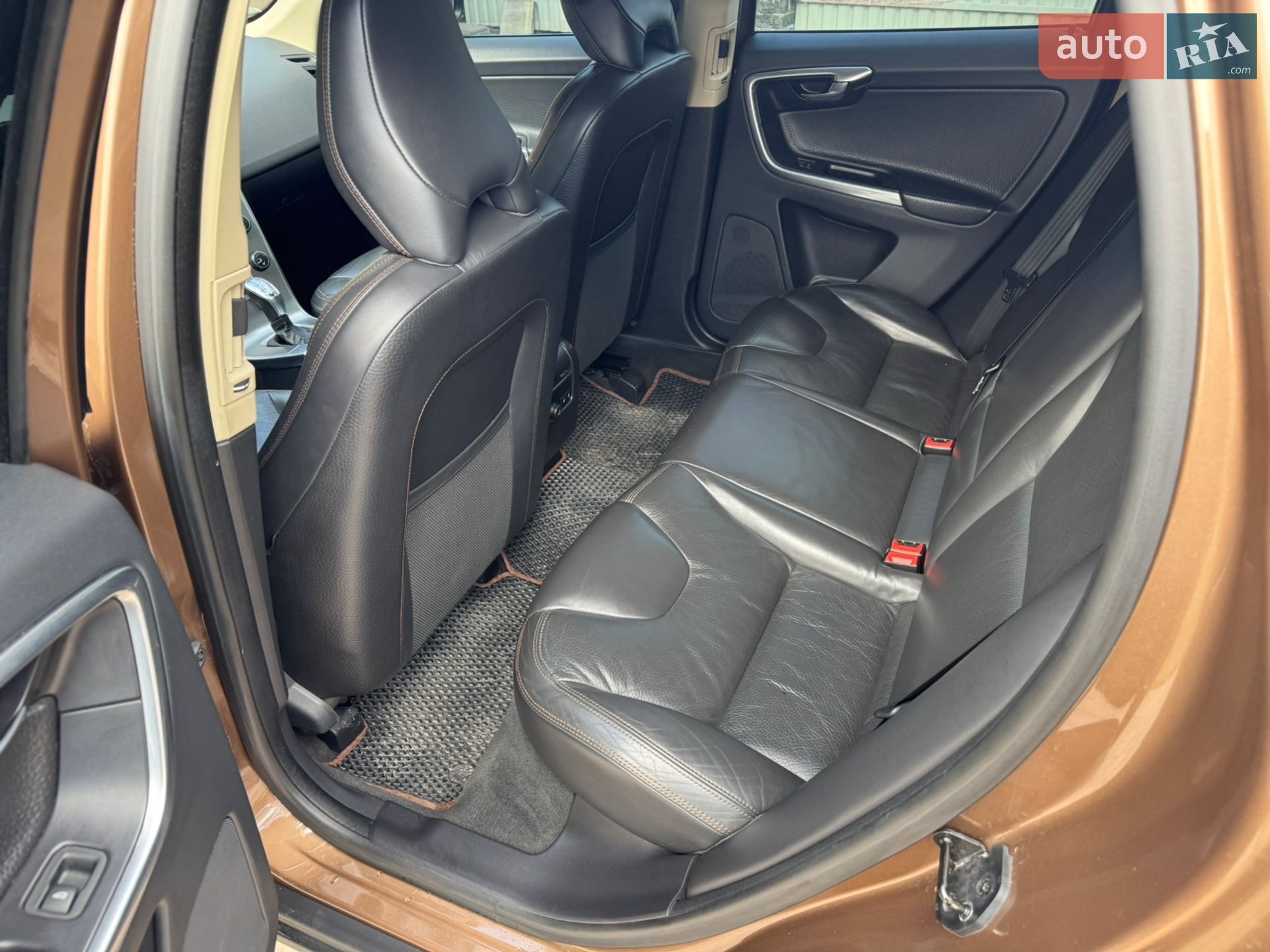 Volvo Xc60 2013 VIN YV1DZ8256D2434317 фото оголошення 6 з 18