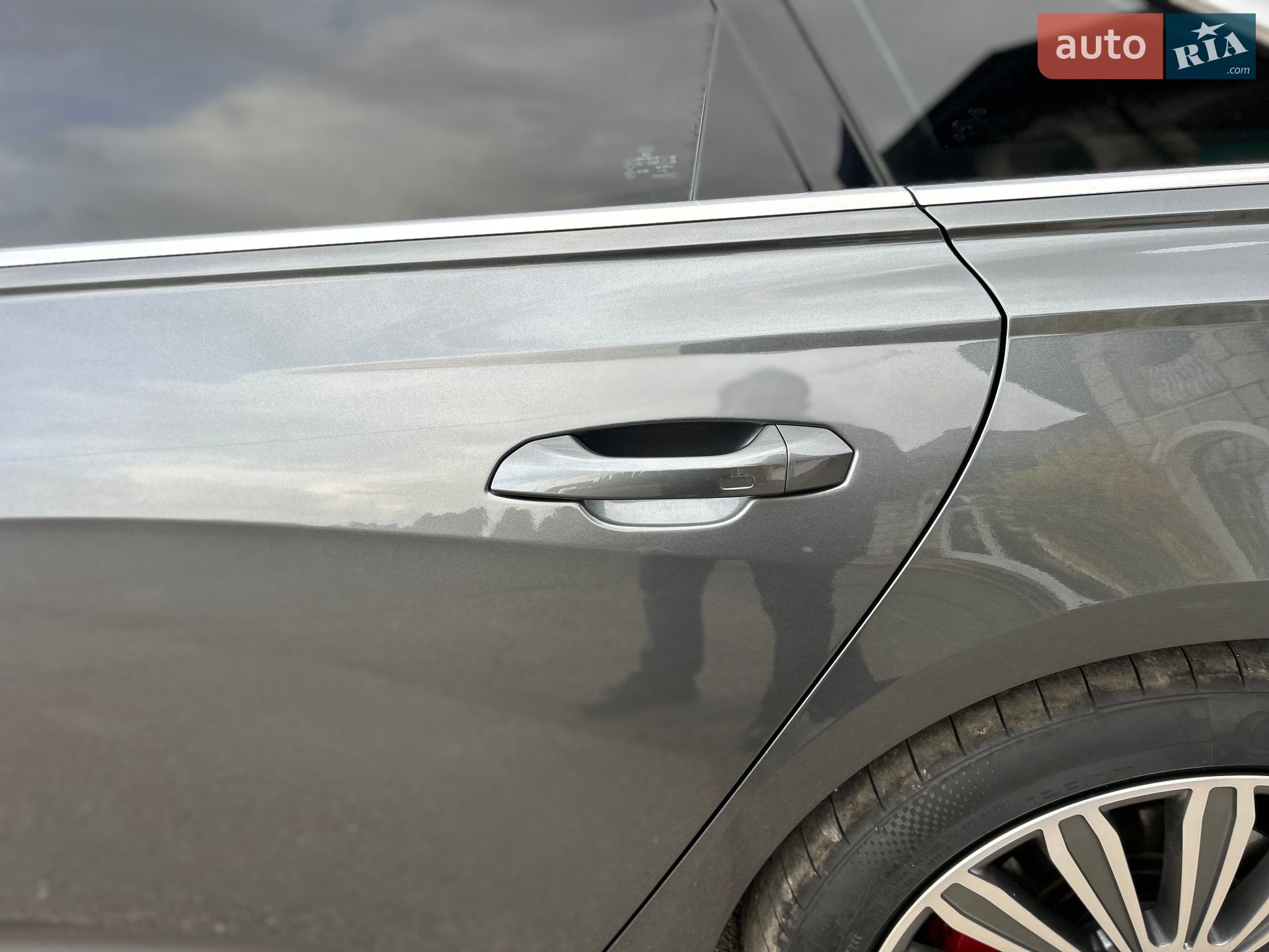Audi A6 2018 VIN WAUZZZF22KN032672 фото оголошення 20 з 81