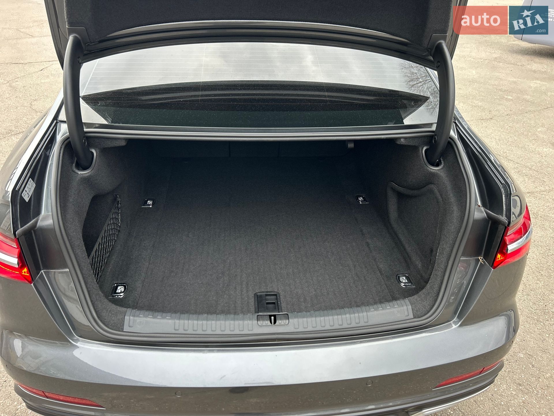 Audi A6 2018 VIN WAUZZZF22KN032672 фото оголошення 44 з 81