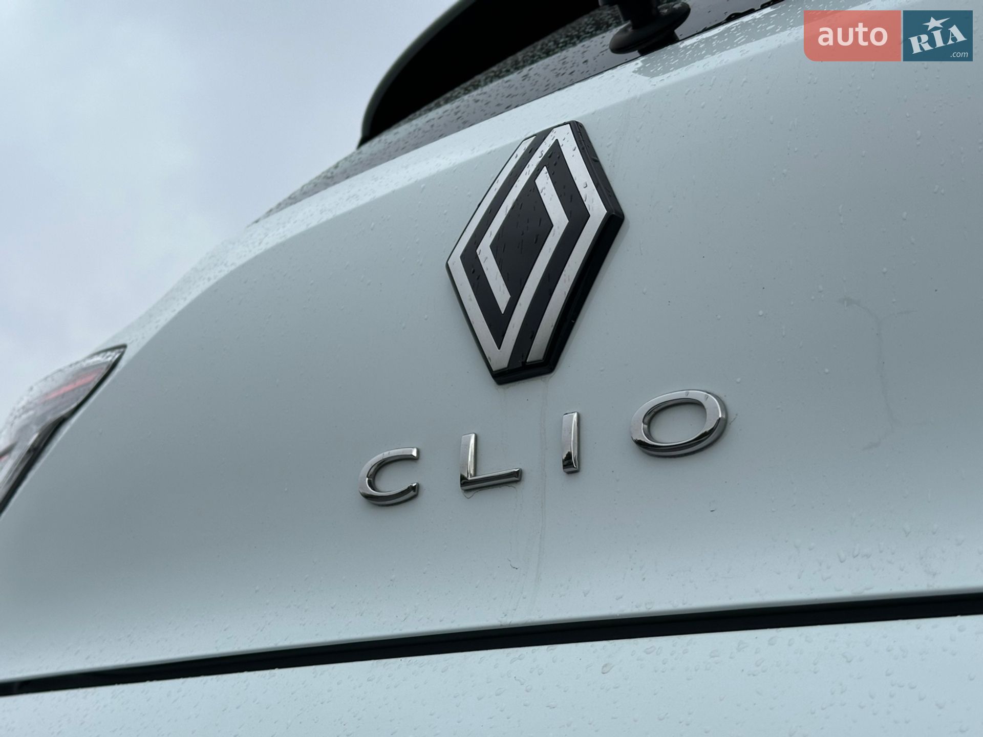 Renault Clio 2024 VIN VF1RJA00272619058 фото оголошення 12 з 28