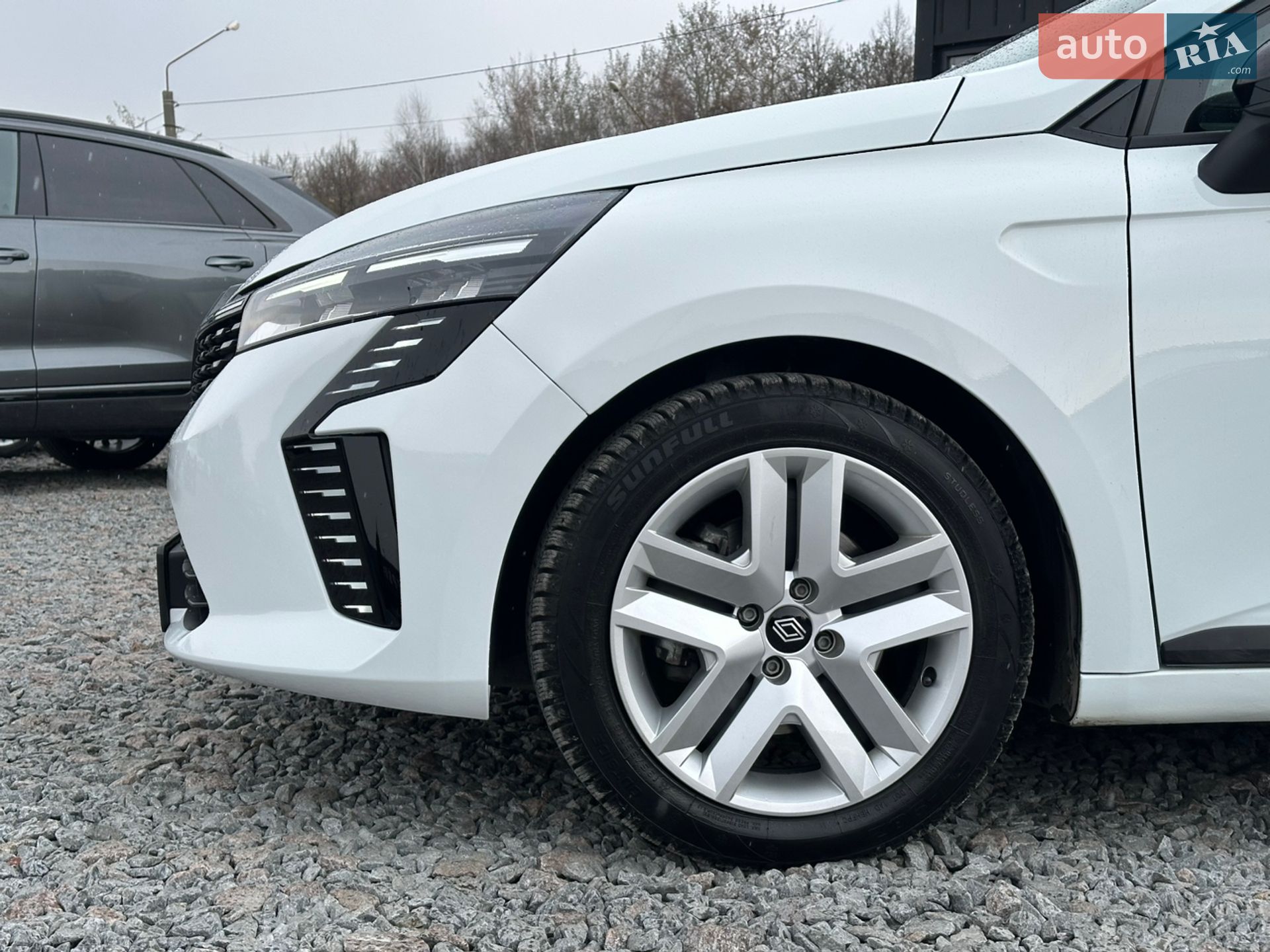 Renault Clio 2024 VIN VF1RJA00272619058 фото оголошення 13 з 28
