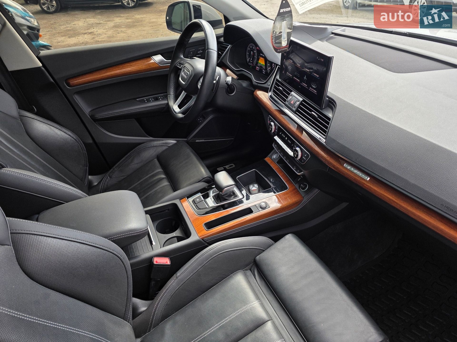 Audi Q5 2020 VIN WA1F2AFY9M2046955 фото оголошення 16 з 46