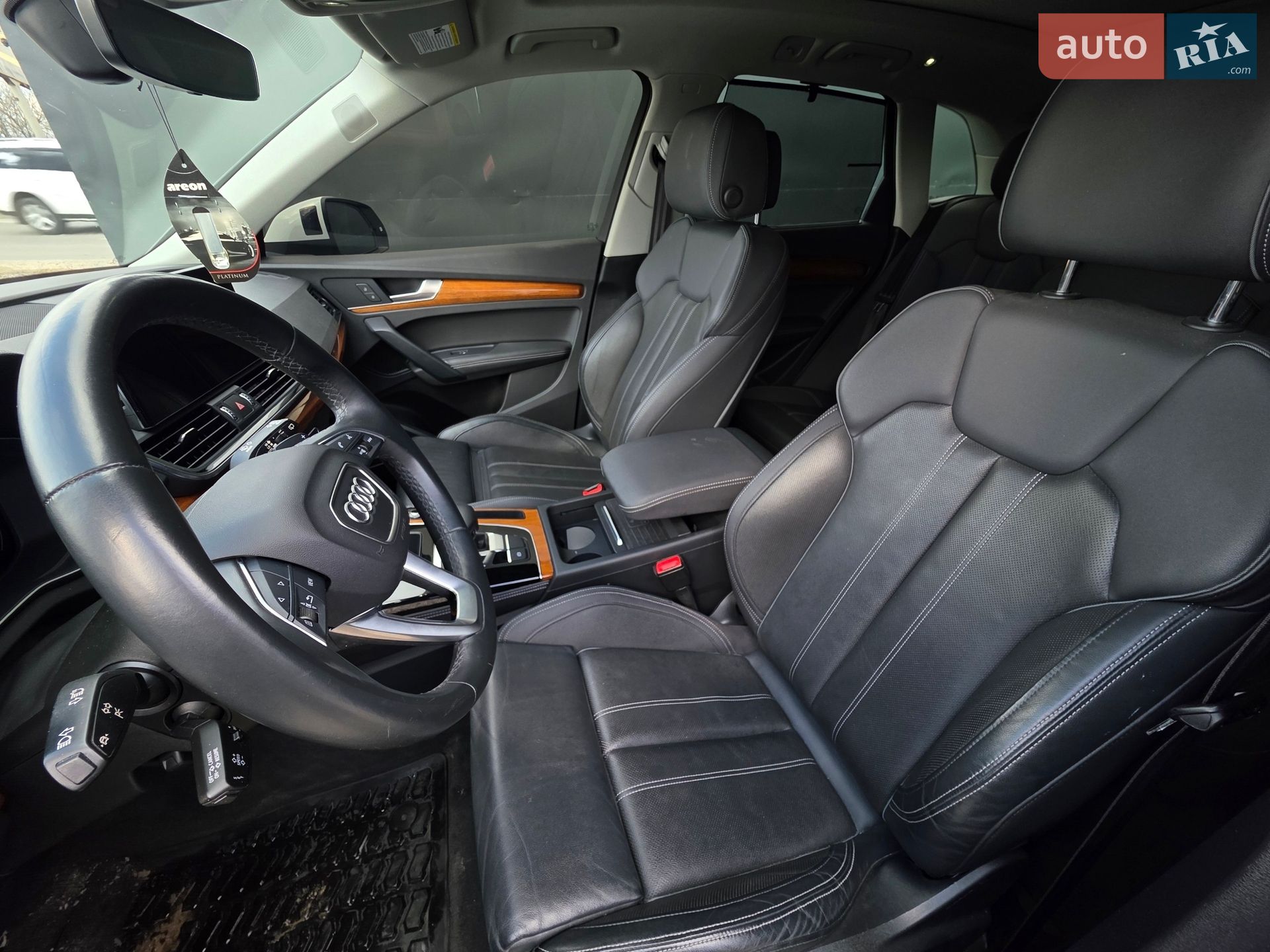 Audi Q5 2020 VIN WA1F2AFY9M2046955 фото оголошення 34 з 46