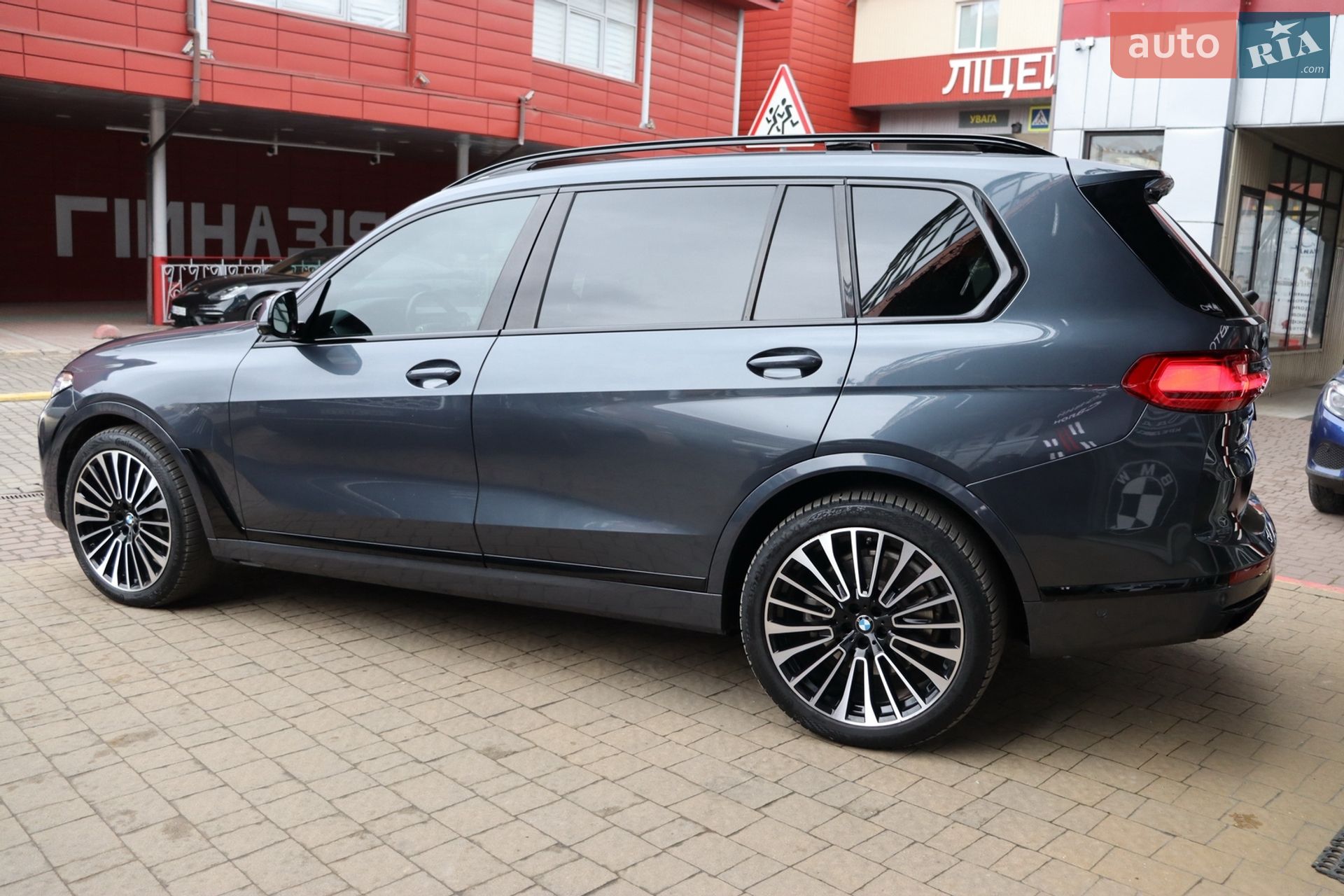 BMW X7 2019 VIN 5UXCX4C51KLB39757 фото оголошення 3 з 46