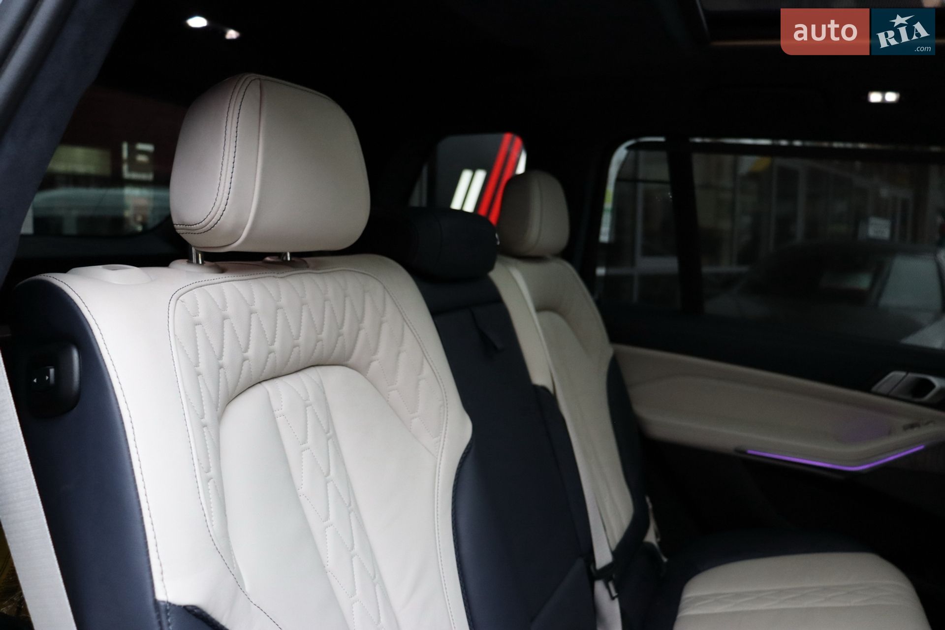 BMW X7 2019 VIN 5UXCX4C51KLB39757 фото оголошення 41 з 46