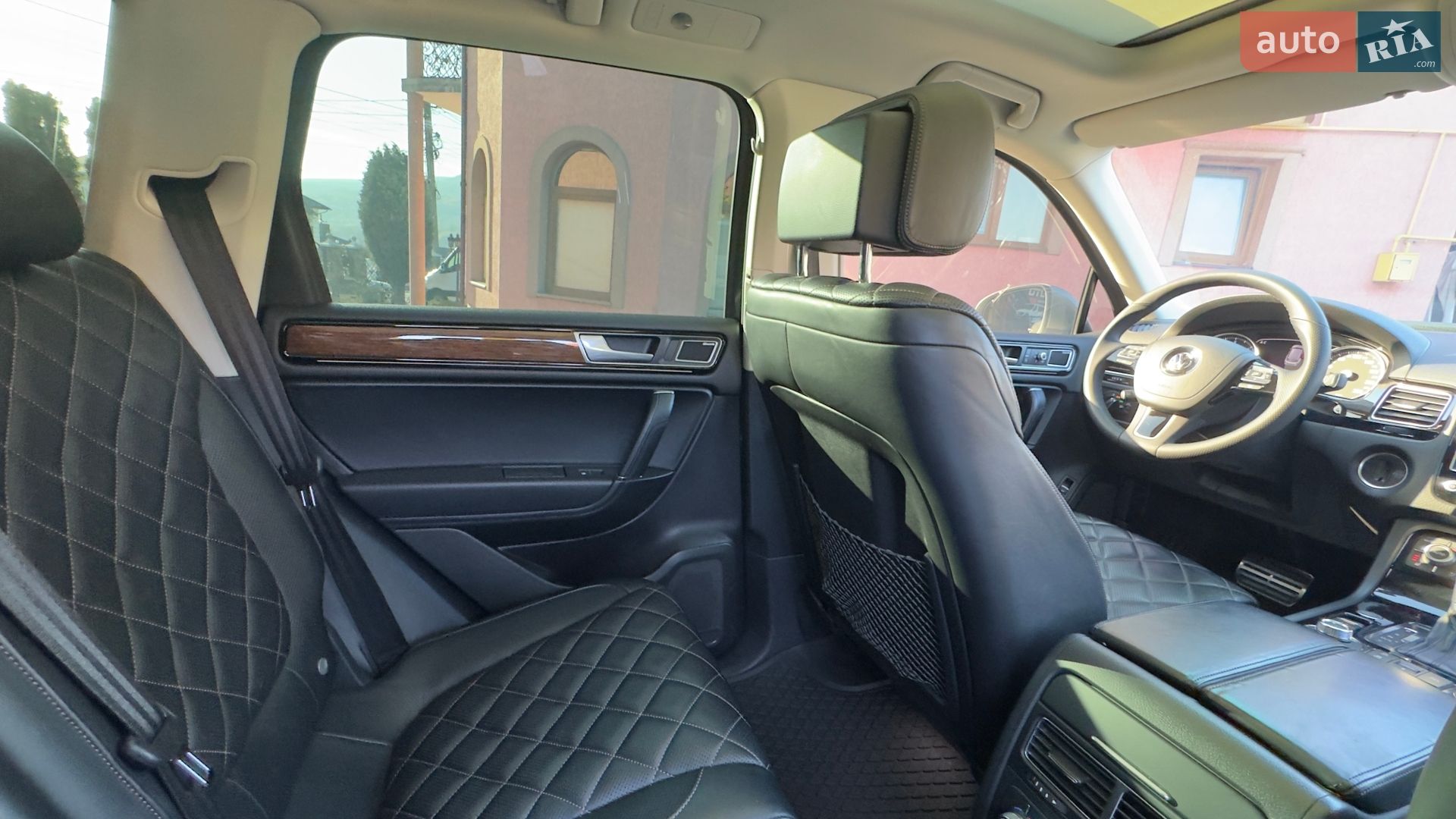Volkswagen Touareg 2016 VIN WVGZZZ7PZHD017616 фото оголошення 89 з 135