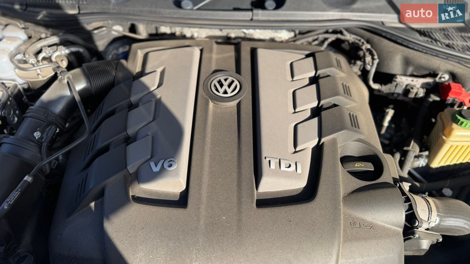 Volkswagen Touareg 2016 VIN WVGZZZ7PZHD017616 фото оголошення 132 з 135