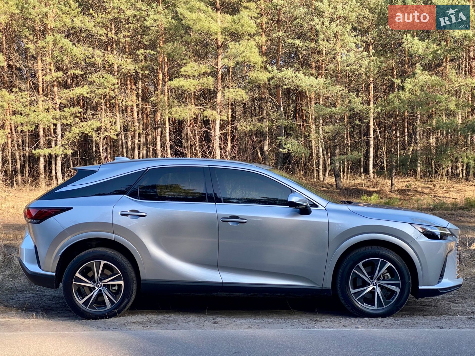 Lexus RX 2023 VIN 2T2BBMCA9PC017373 фото оголошення 7 з 62