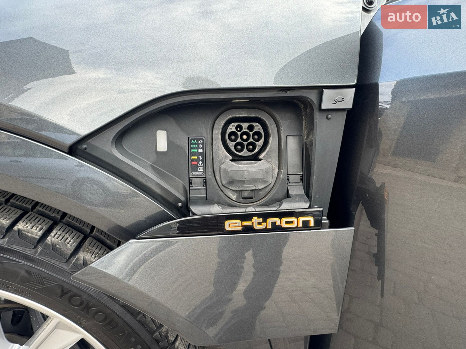 Audi e-tron Sportback 2020 VIN WAUZZZGE1LB037079 фото оголошення 13 з 69