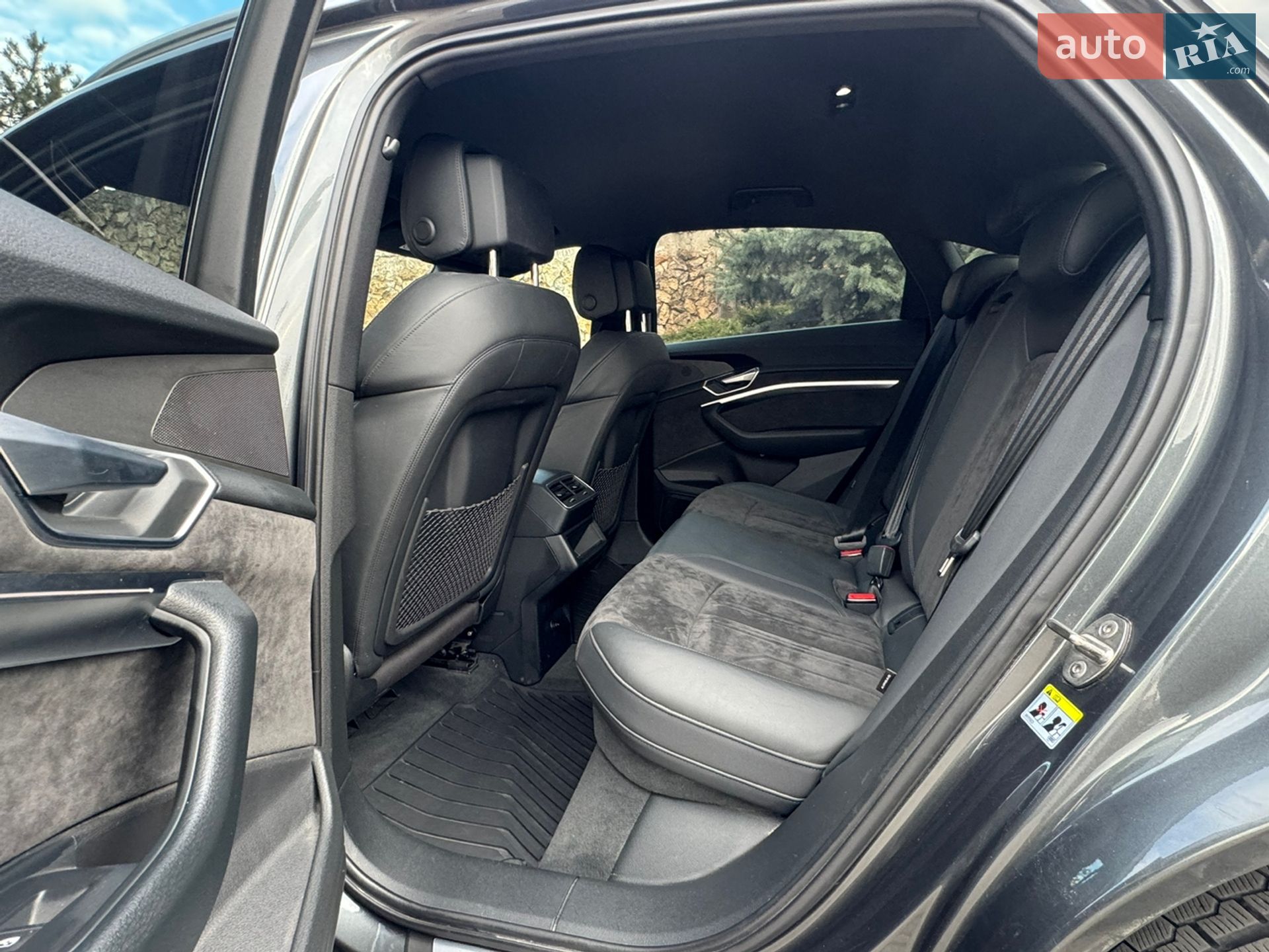 Audi e-tron Sportback 2020 VIN WAUZZZGE1LB037079 фото оголошення 23 з 69