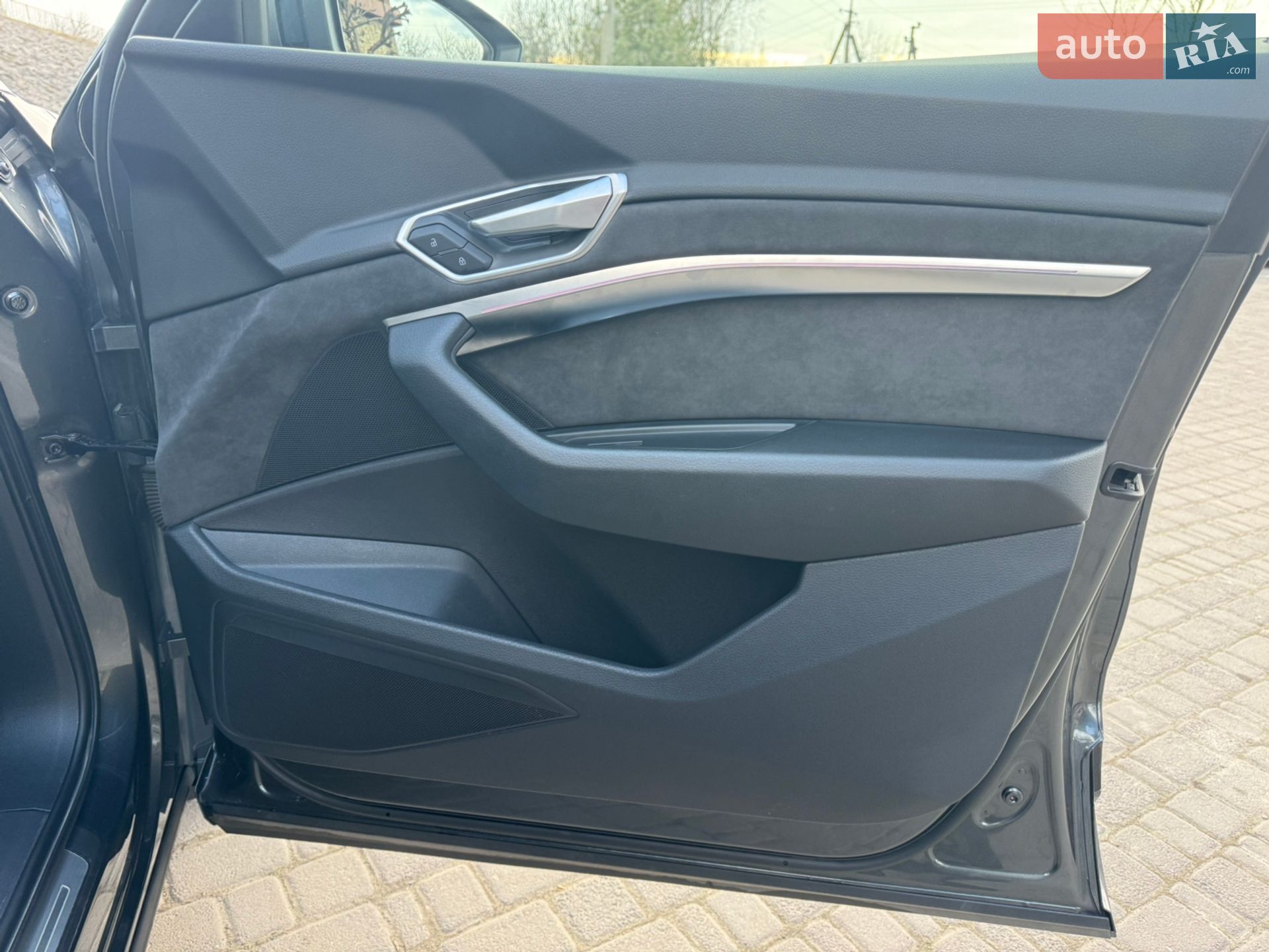 Audi e-tron Sportback 2020 VIN WAUZZZGE1LB037079 фото оголошення 48 з 69