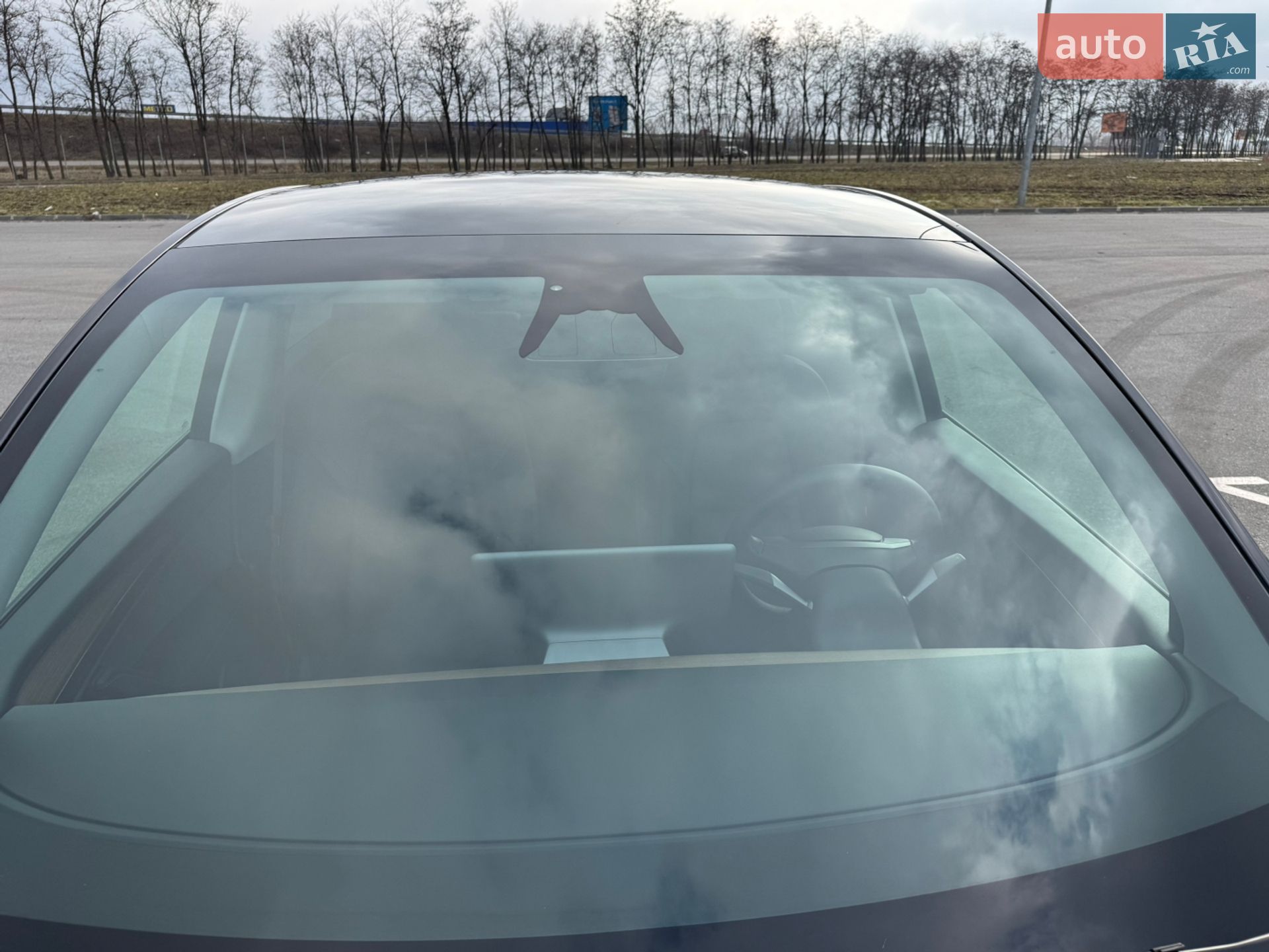 Tesla Model Y 2024 VIN 7SAYGDEE8RF084001 фото оголошення 24 з 29