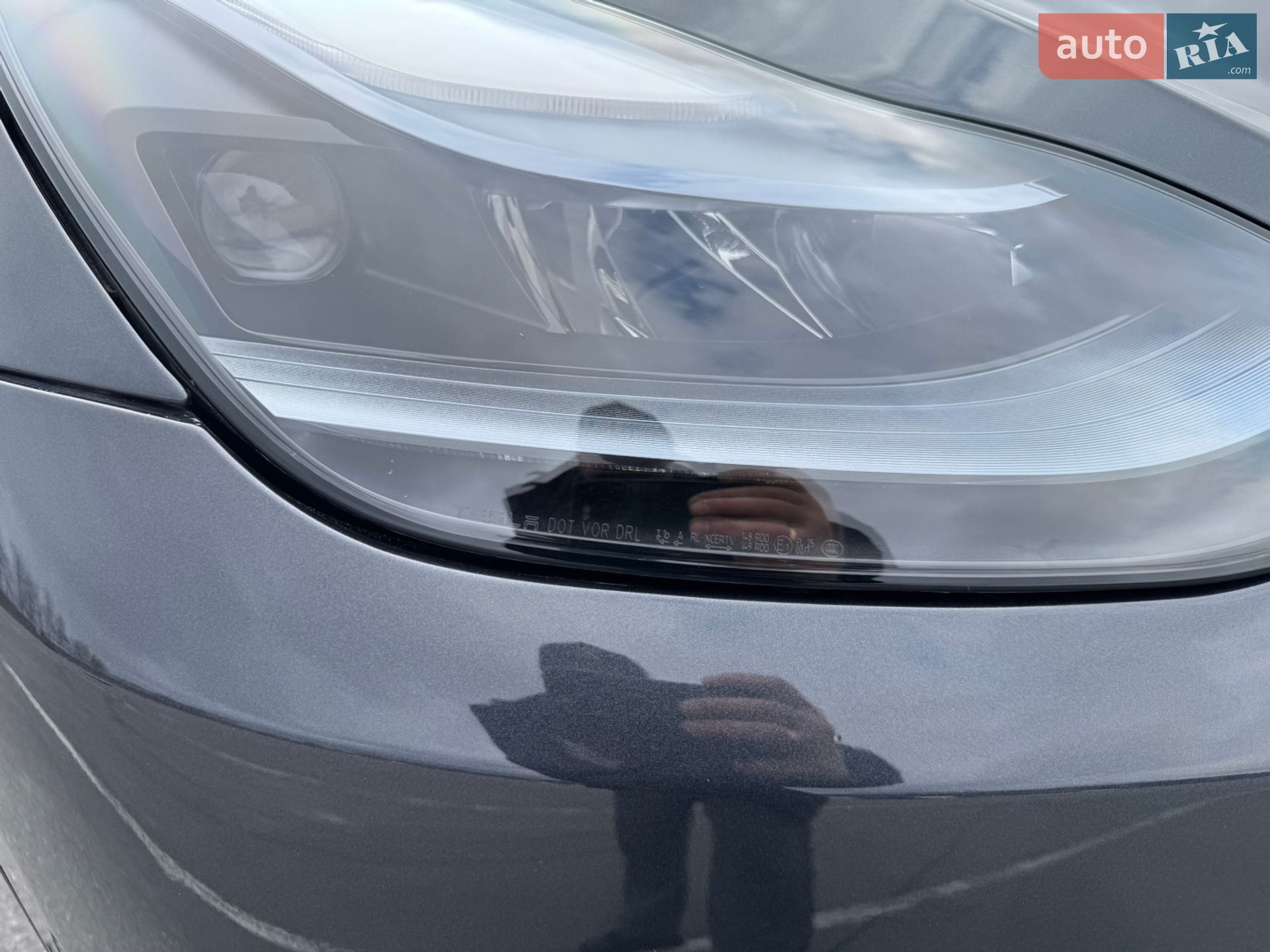 Tesla Model Y 2024 VIN 7SAYGDEE8RF084001 фото оголошення 25 з 29