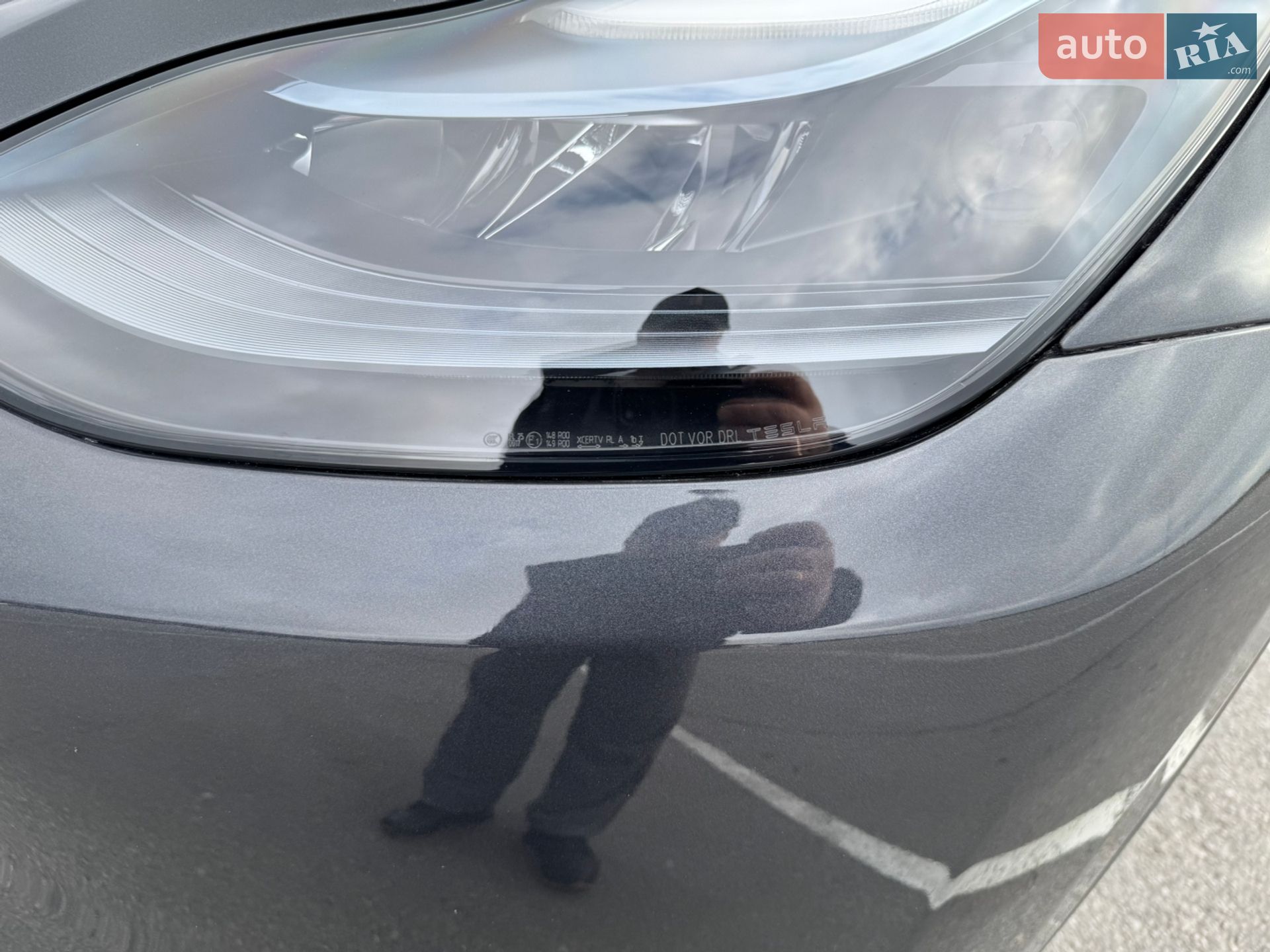 Tesla Model Y 2024 VIN 7SAYGDEE8RF084001 фото оголошення 26 з 29