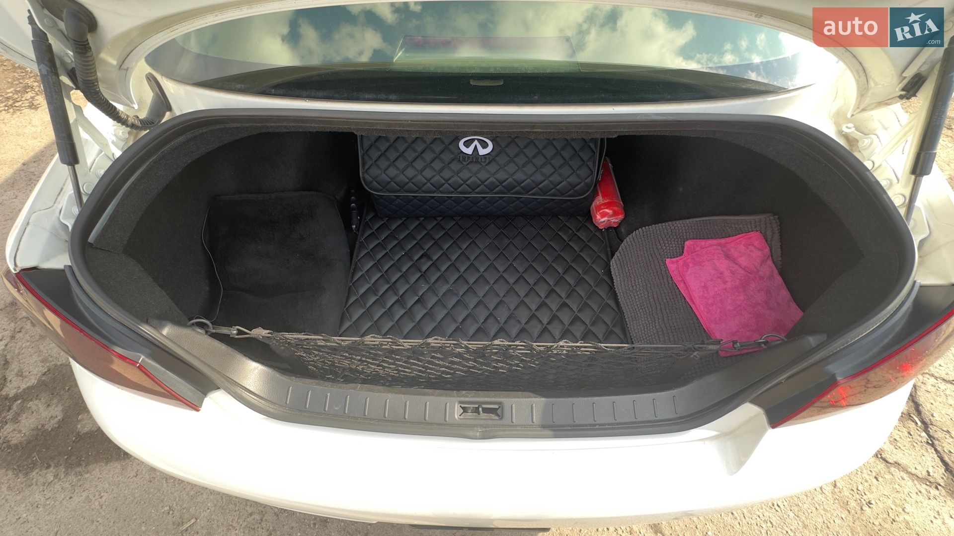 Infiniti G25 2012 VIN JN1DV6AP8CM812874 фото оголошення 4 з 19