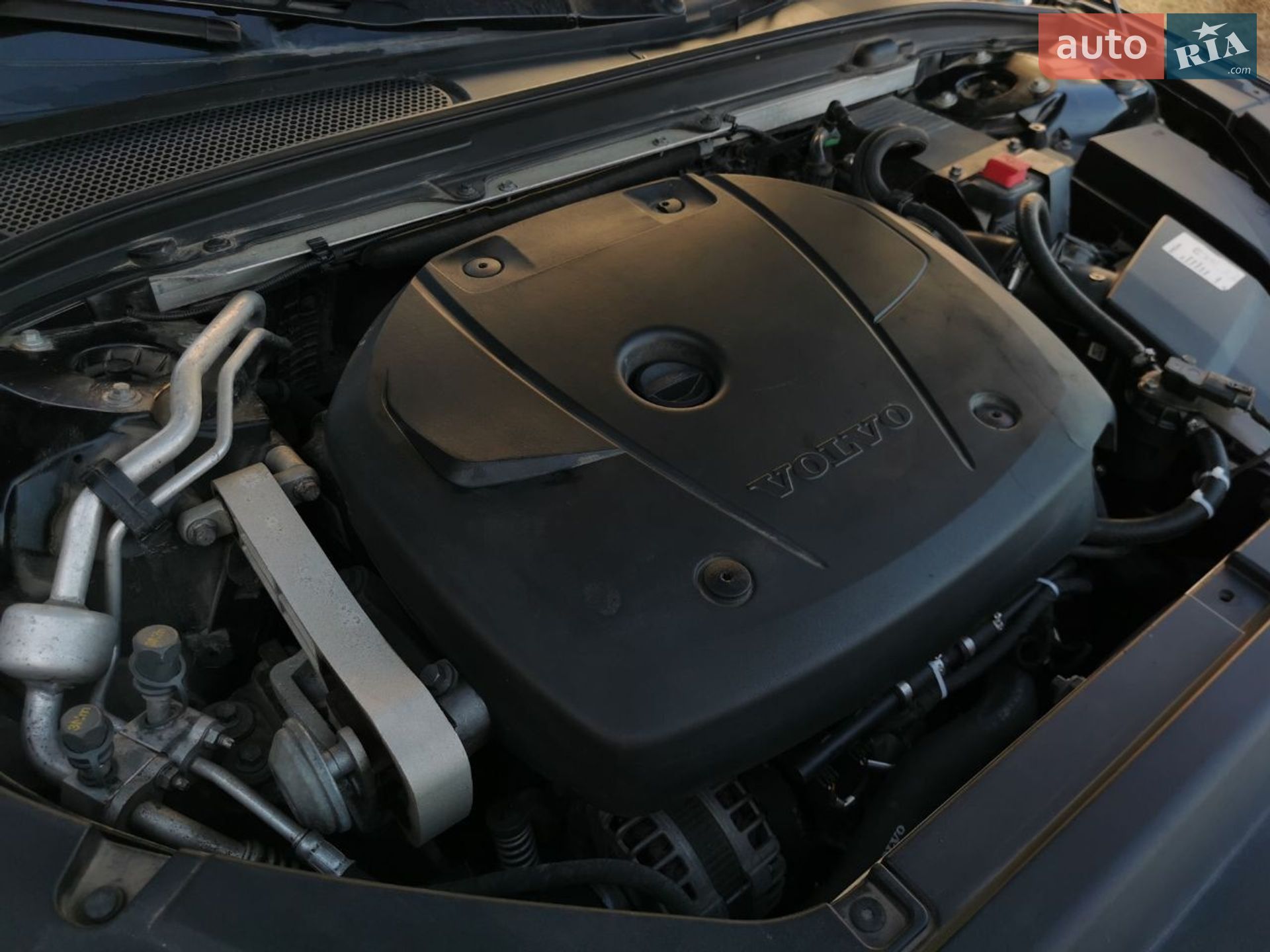 Volvo V90 2017 VIN YV1PW10BDJ1038234 фото оголошення 3 з 18
