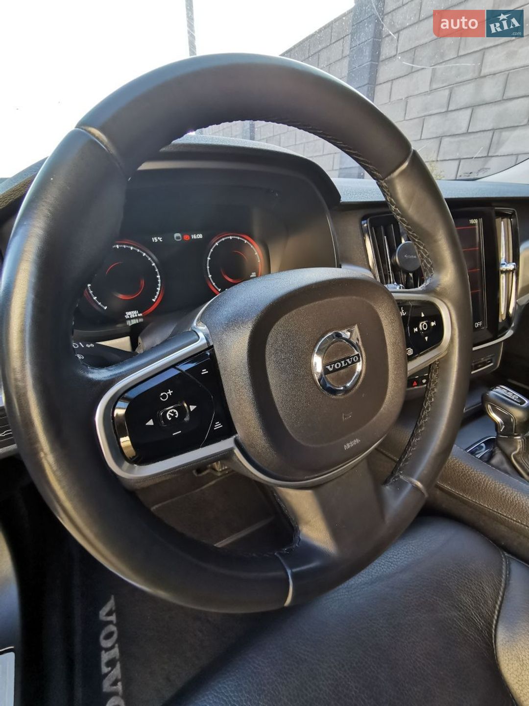 Volvo V90 2017 VIN YV1PW10BDJ1038234 фото оголошення 7 з 18