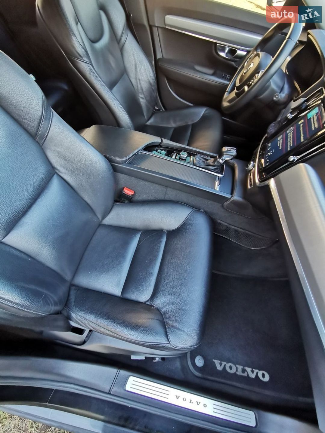Volvo V90 2017 VIN YV1PW10BDJ1038234 фото оголошення 10 з 18