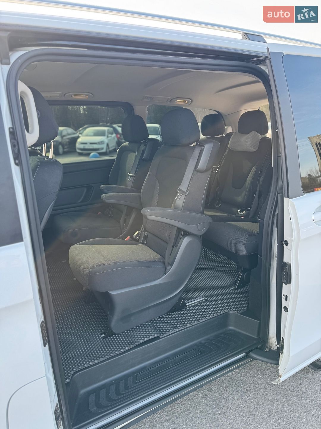 Mercedes-Benz V-Class 2014 VIN WDF44781313011912 фото оголошення 18 з 44