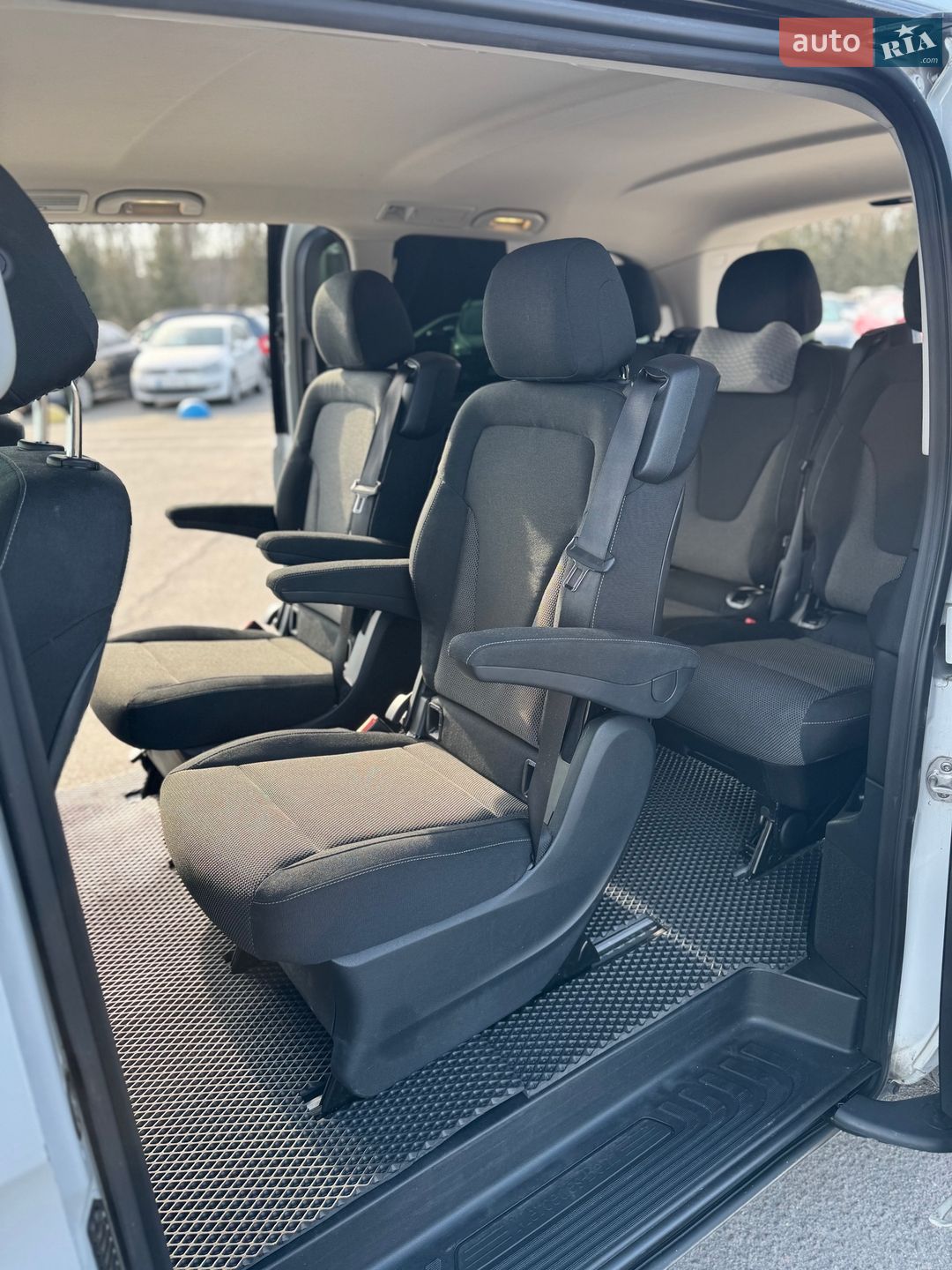 Mercedes-Benz V-Class 2014 VIN WDF44781313011912 фото оголошення 23 з 44