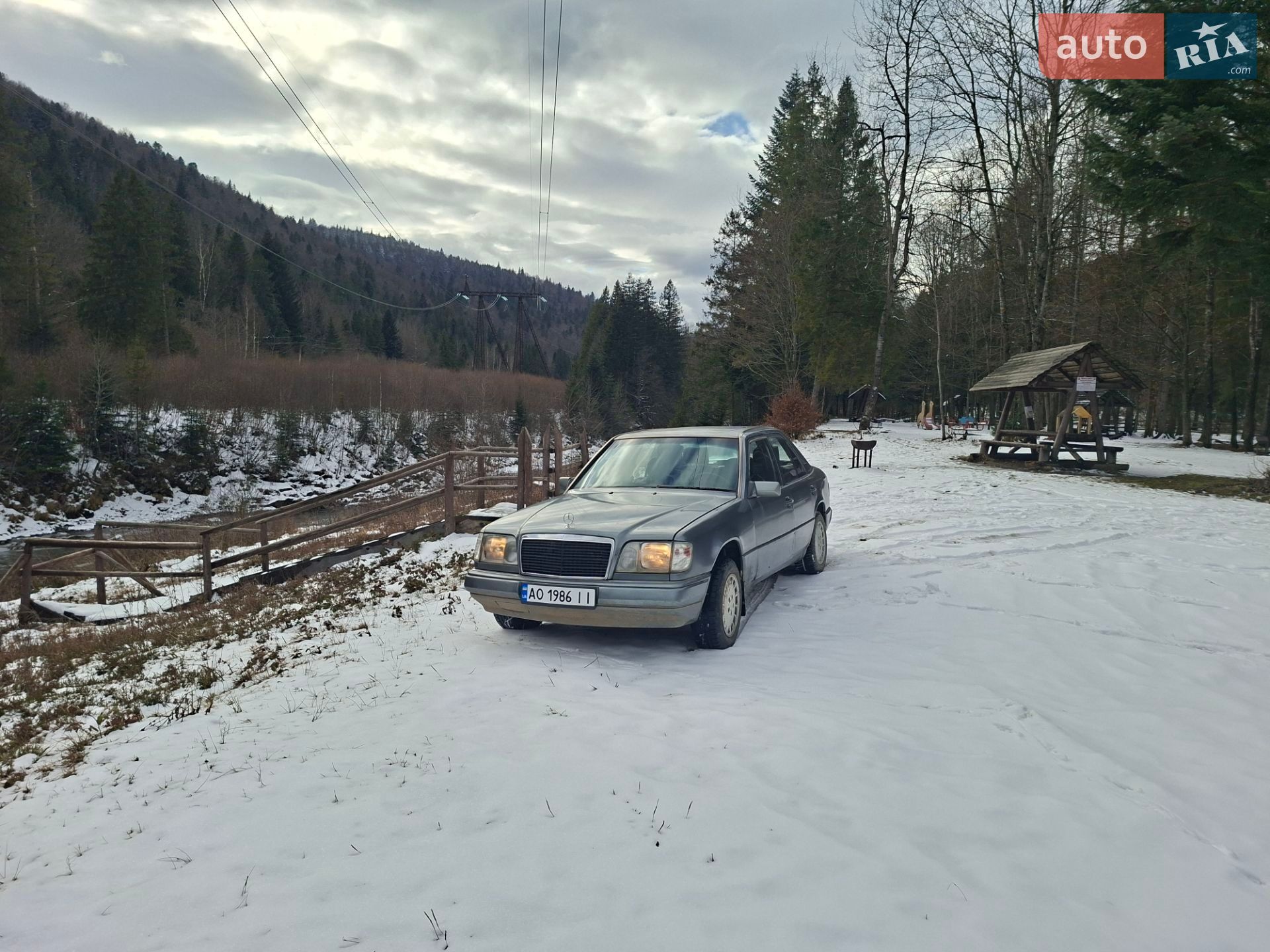 Mercedes-Benz E-Class 1995 VIN WDB1241201C236987 фото оголошення 4 з 11