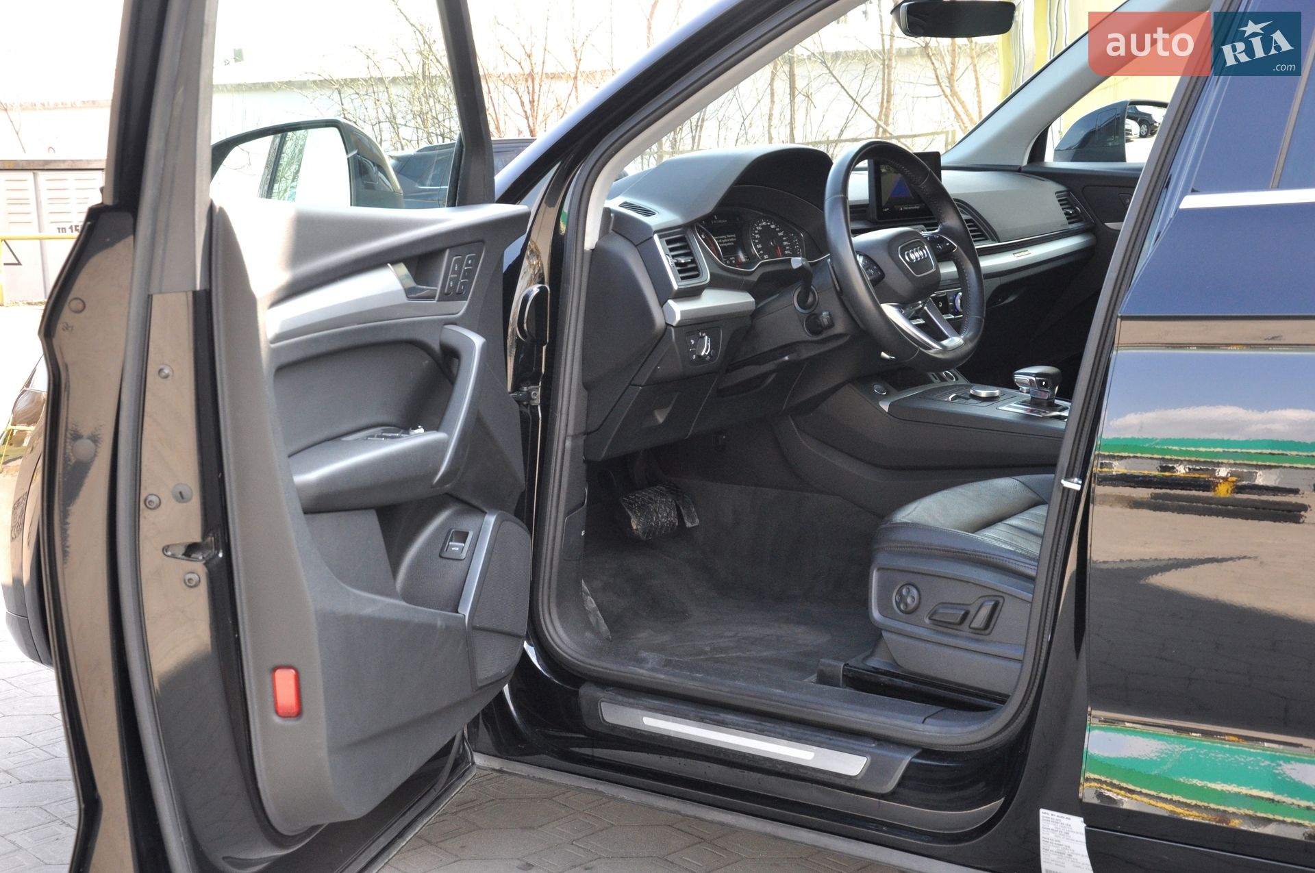 Audi Q5 2020 VIN WA1ANAFY8L2072351 фото оголошення 22 з 59