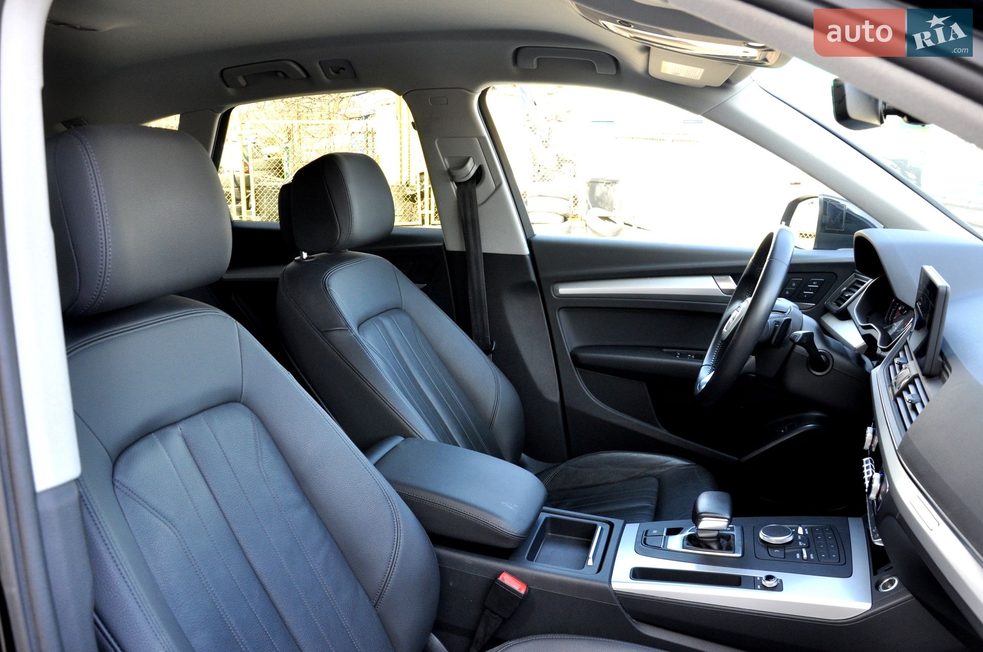 Audi Q5 2020 VIN WA1ANAFY8L2072351 фото оголошення 31 з 59