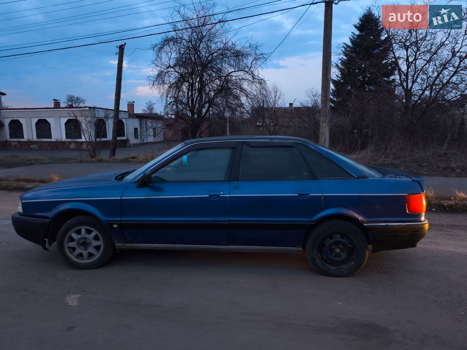 Audi 90 1987 VIN WAUZZZ89ZHA405887 фото оголошення 5 з 9