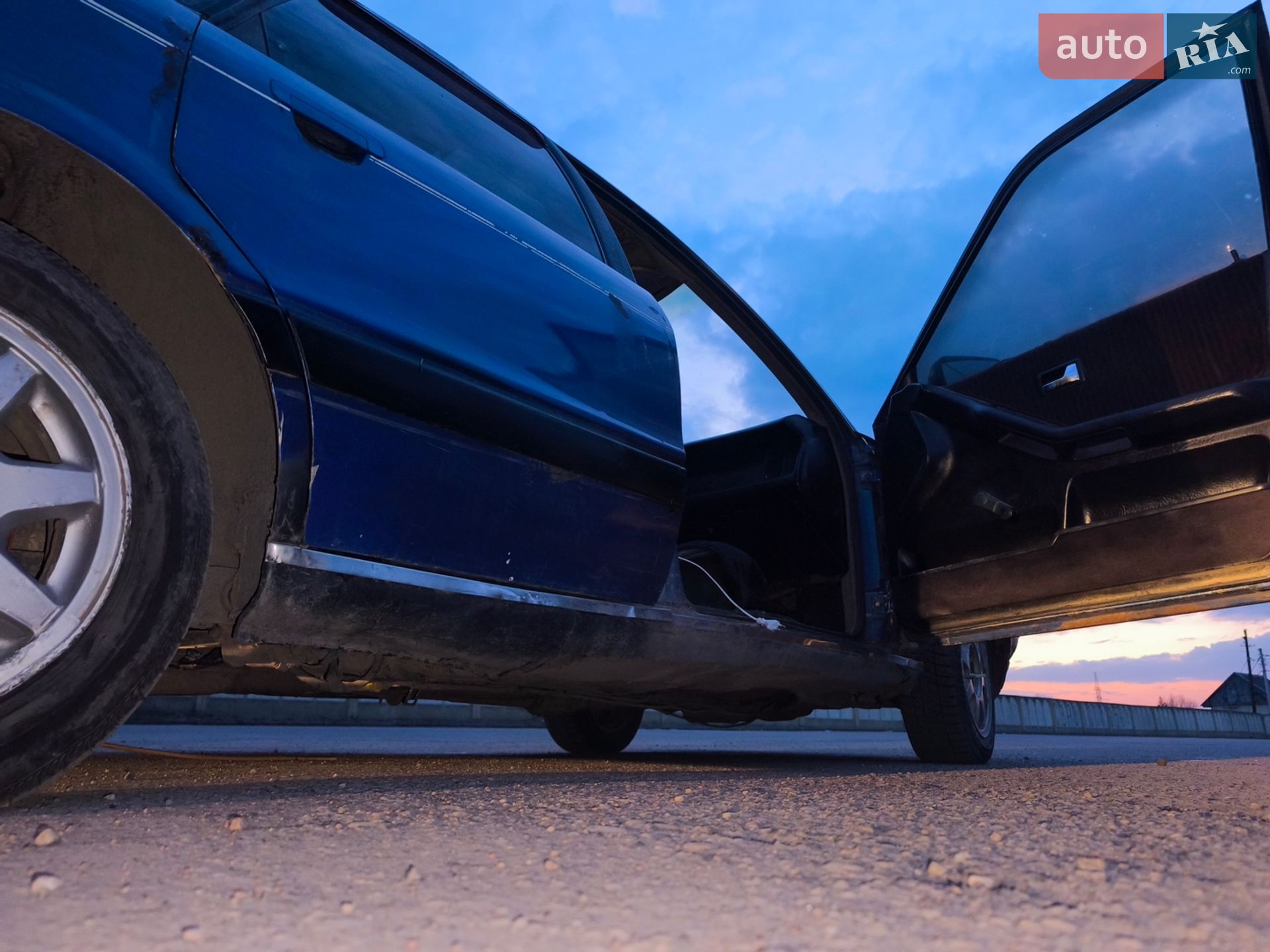 Audi 90 1987 VIN WAUZZZ89ZHA405887 фото оголошення 8 з 9