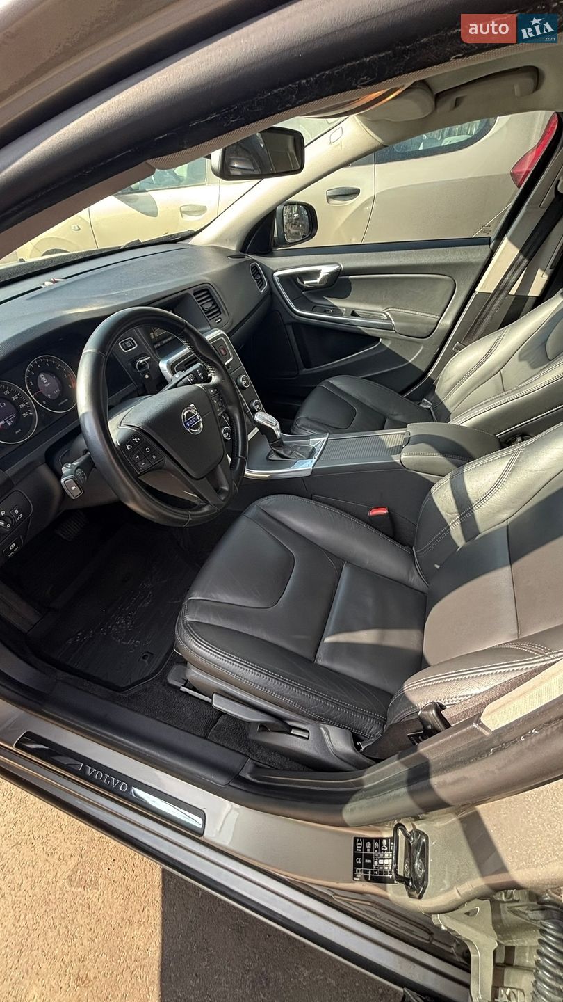 Volvo S60 2012 VIN YV1FS45HBD2183961 фото оголошення 15 з 41