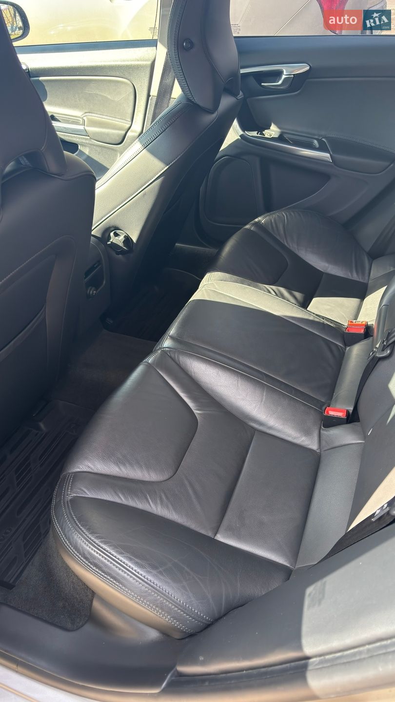 Volvo S60 2012 VIN YV1FS45HBD2183961 фото оголошення 16 з 41