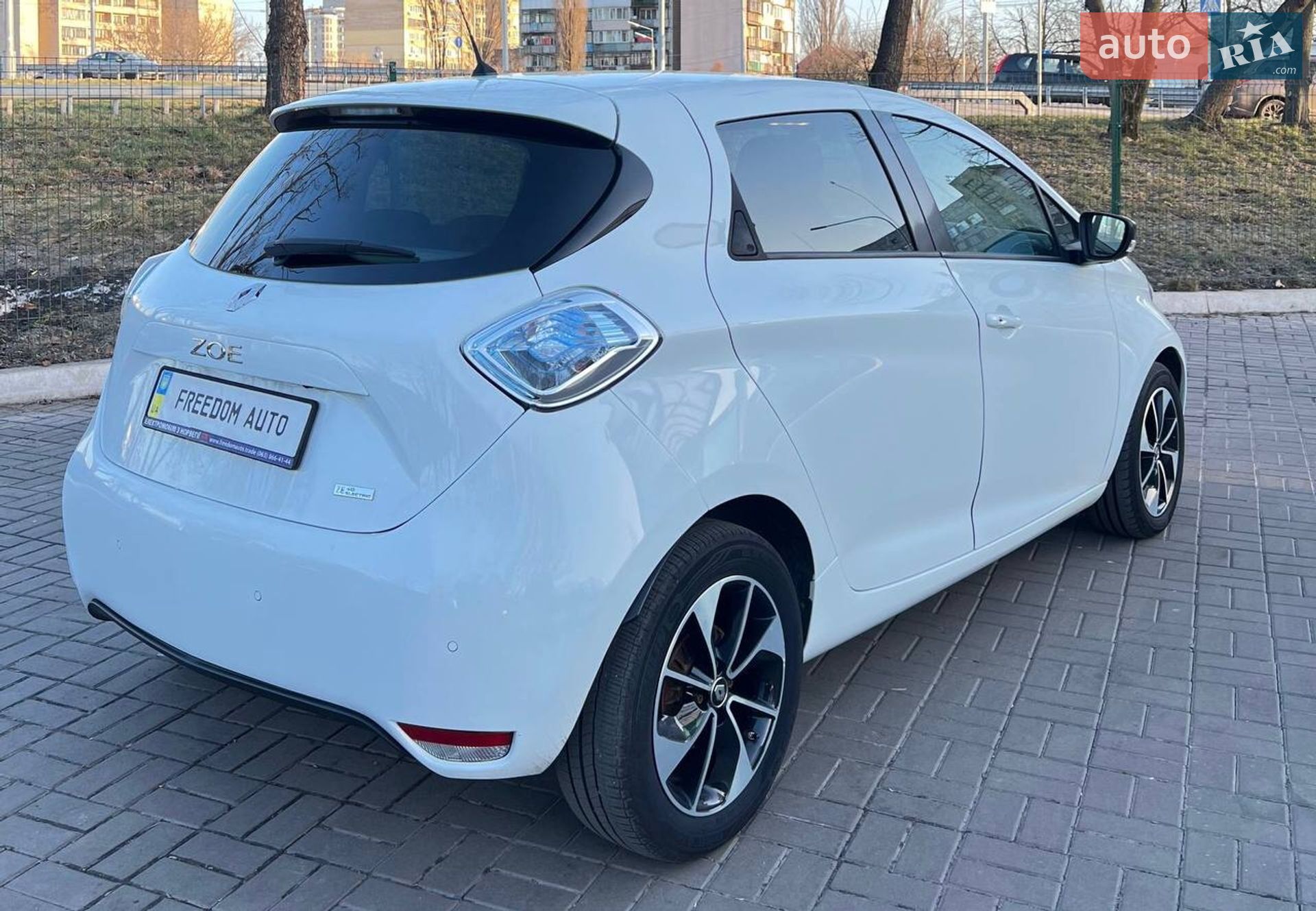Renault Zoe 2018 VIN VF1AG000661185897 фото оголошення 4 з 22