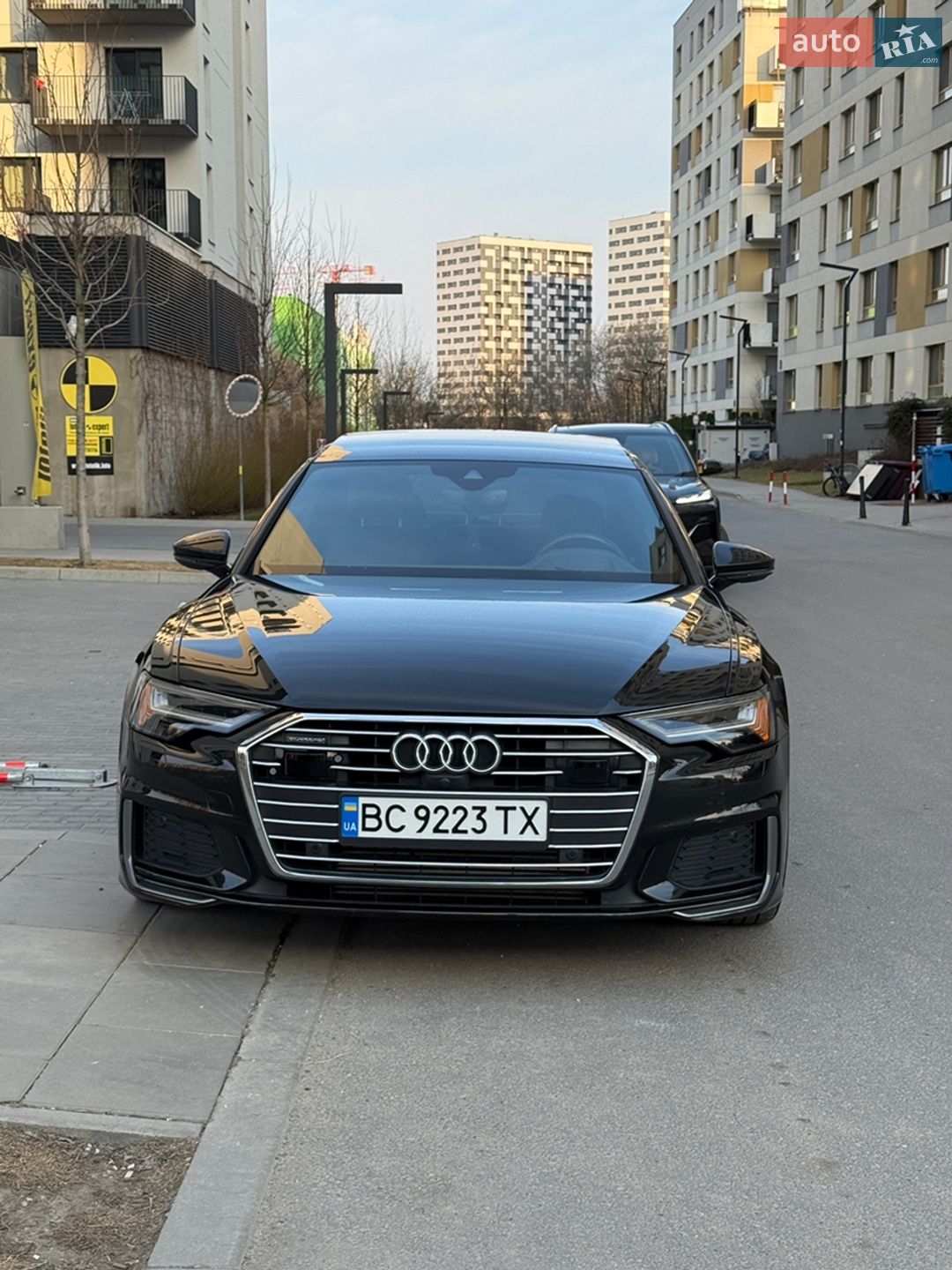 Audi A6 2018 VIN WAUM2AF20KN036462 фото оголошення 2 з 12