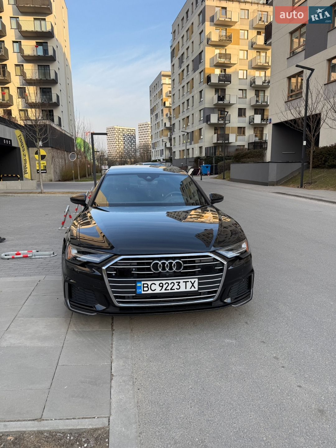Audi A6 2018 VIN WAUM2AF20KN036462 фото оголошення 11 з 12