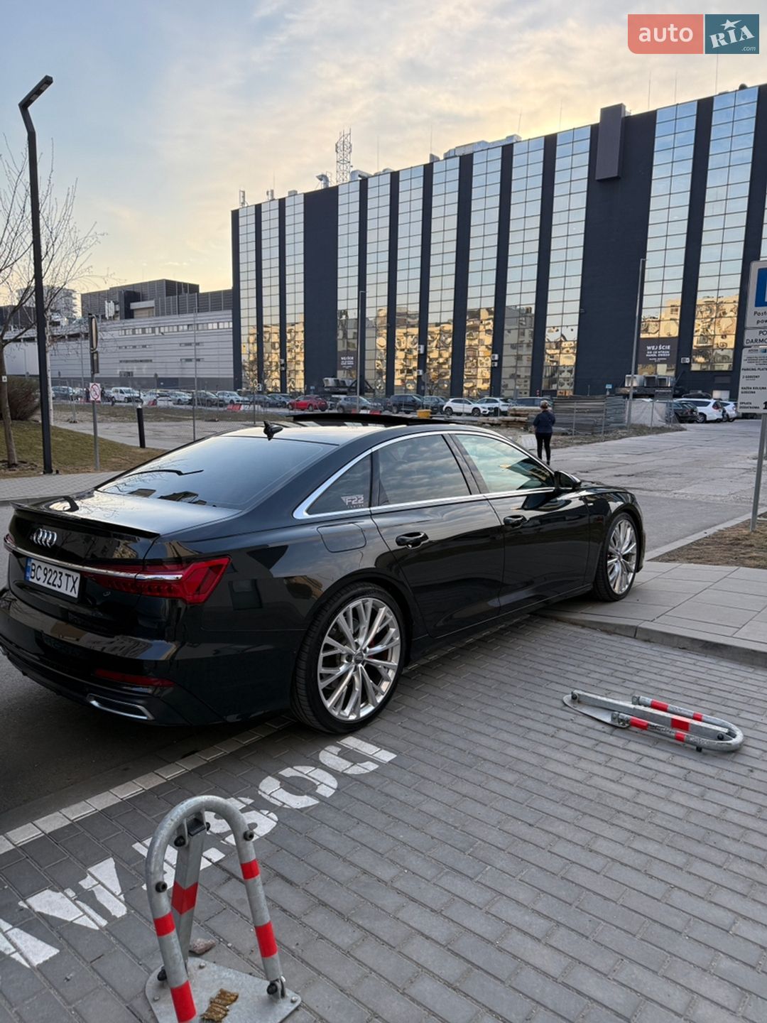 Audi A6 2018 VIN WAUM2AF20KN036462 фото оголошення 12 з 12