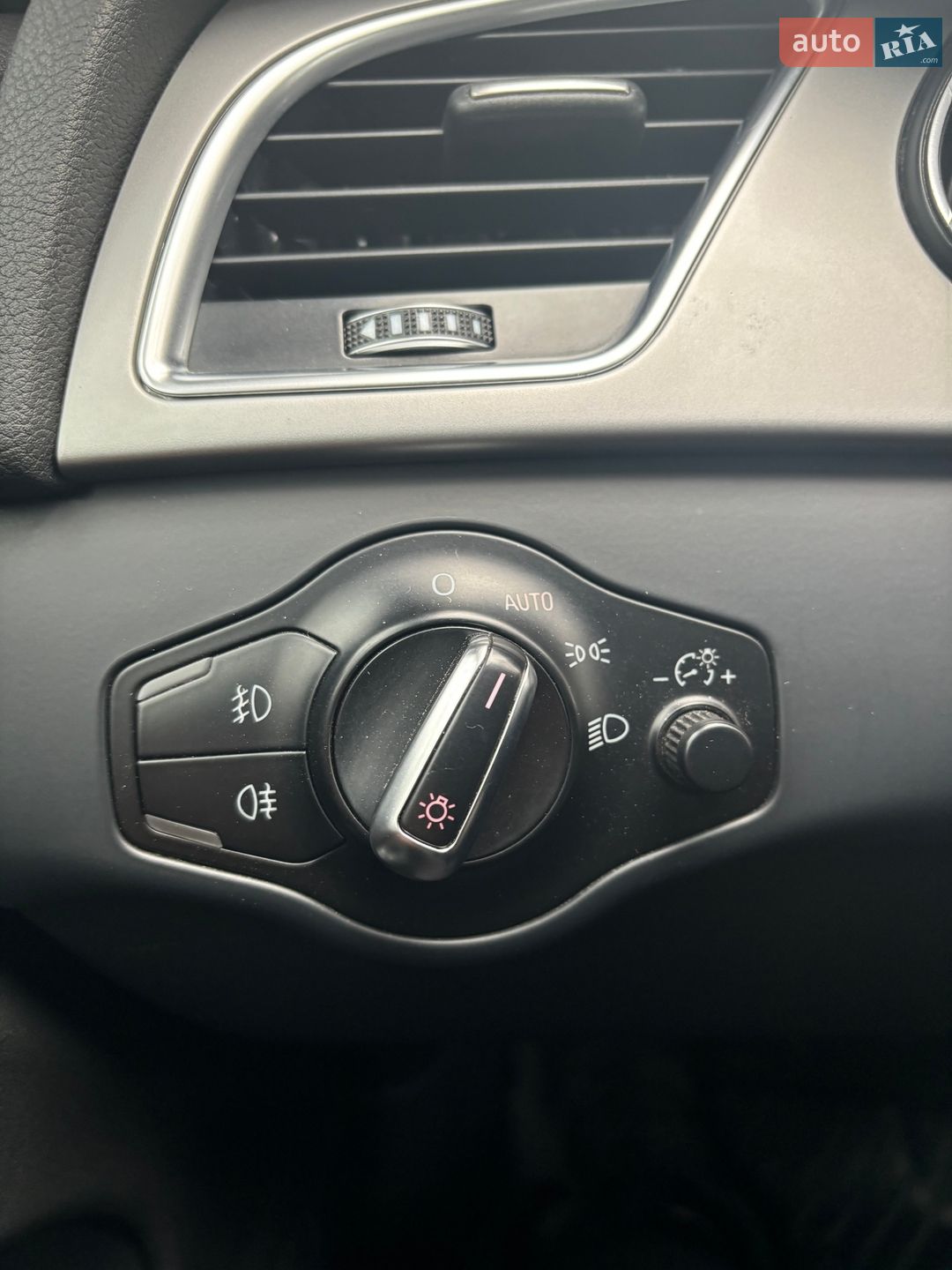Audi A4 2014 VIN WAUZZZ8K3EA118422 фото оголошення 13 з 13