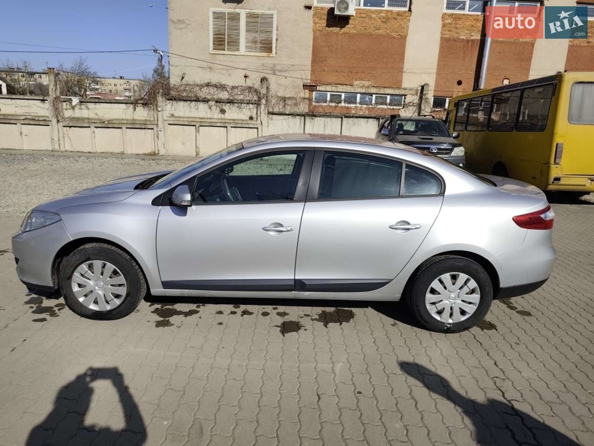 Renault Fluence 2011 VIN VF1LZBS0545593031 фото оголошення 2 з 20
