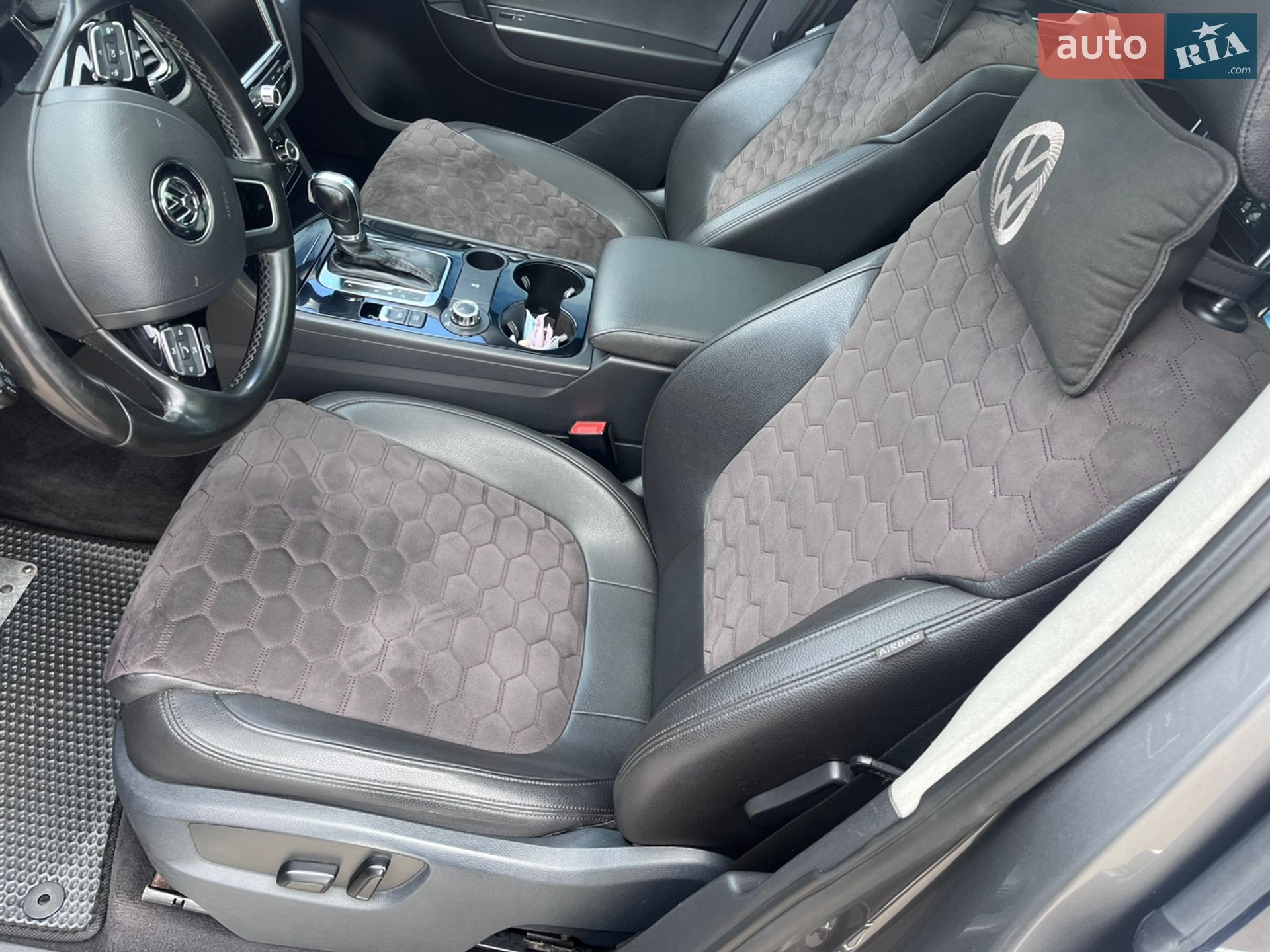 Volkswagen Touareg 2011 VIN WVGEK9BP5CD007436 фото оголошення 14 з 26