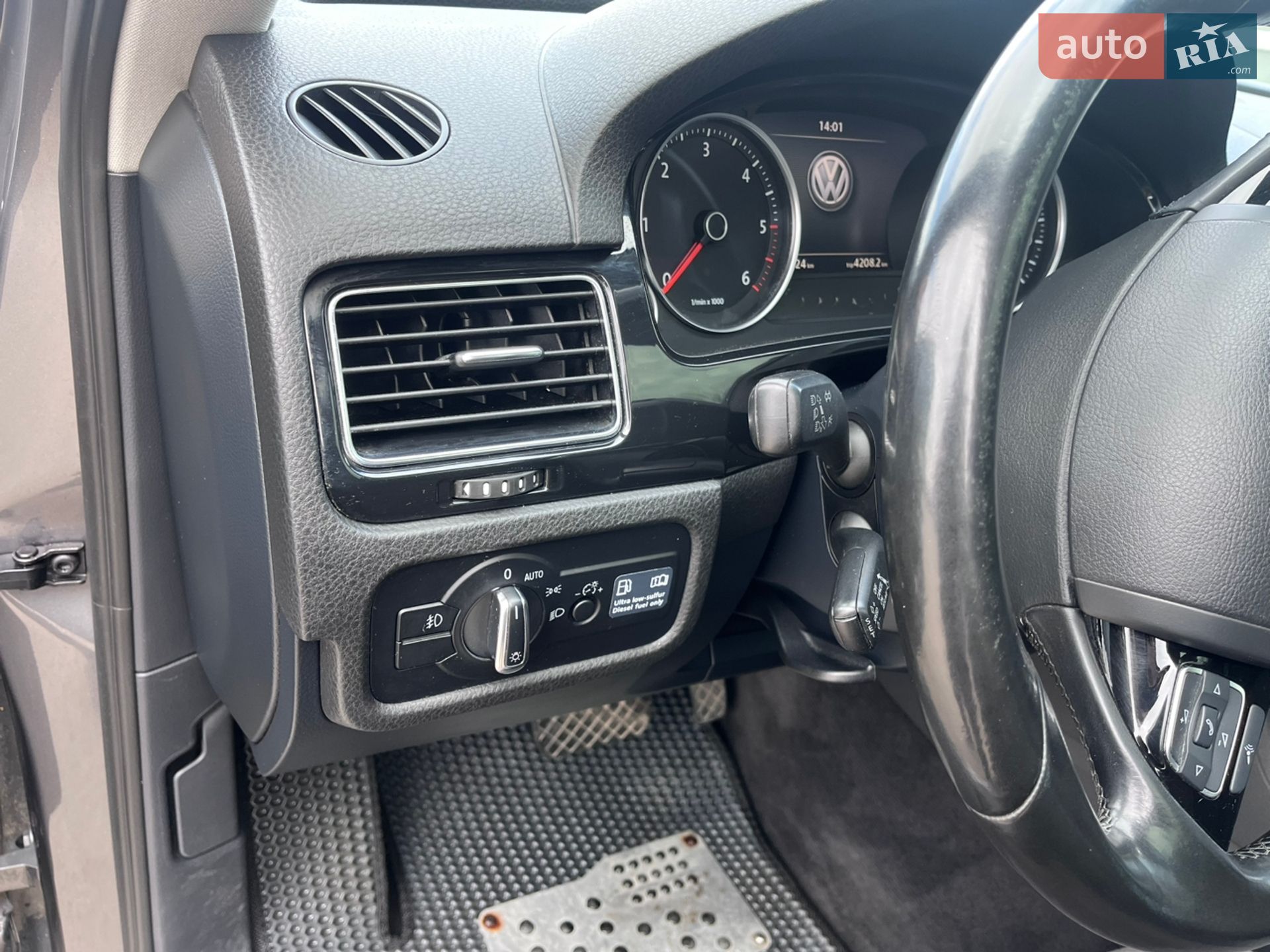 Volkswagen Touareg 2011 VIN WVGEK9BP5CD007436 фото оголошення 15 з 26