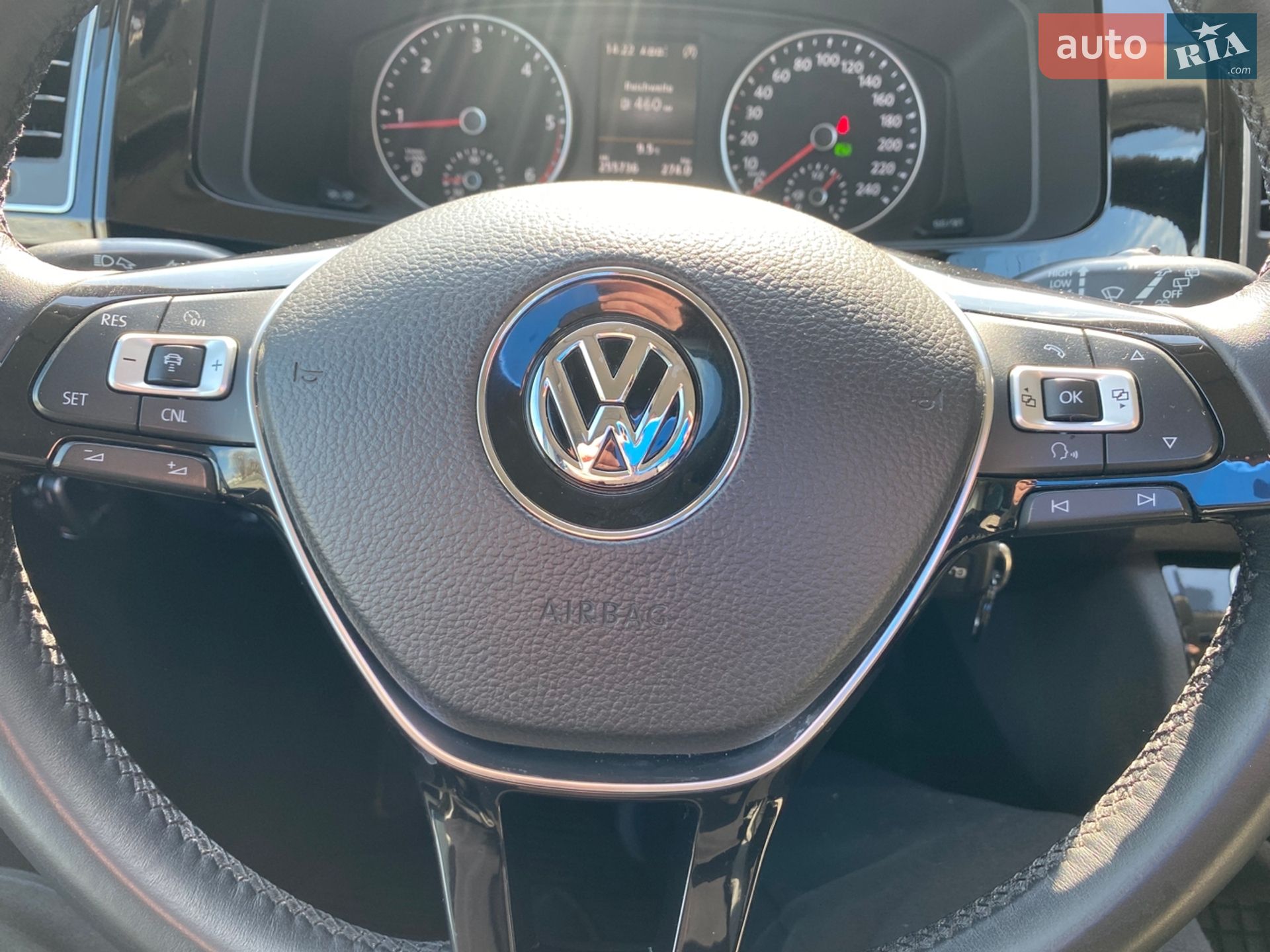 Volkswagen Multivan 2016 VIN WV2ZZZ7HZHH070730 фото оголошення 9 з 18