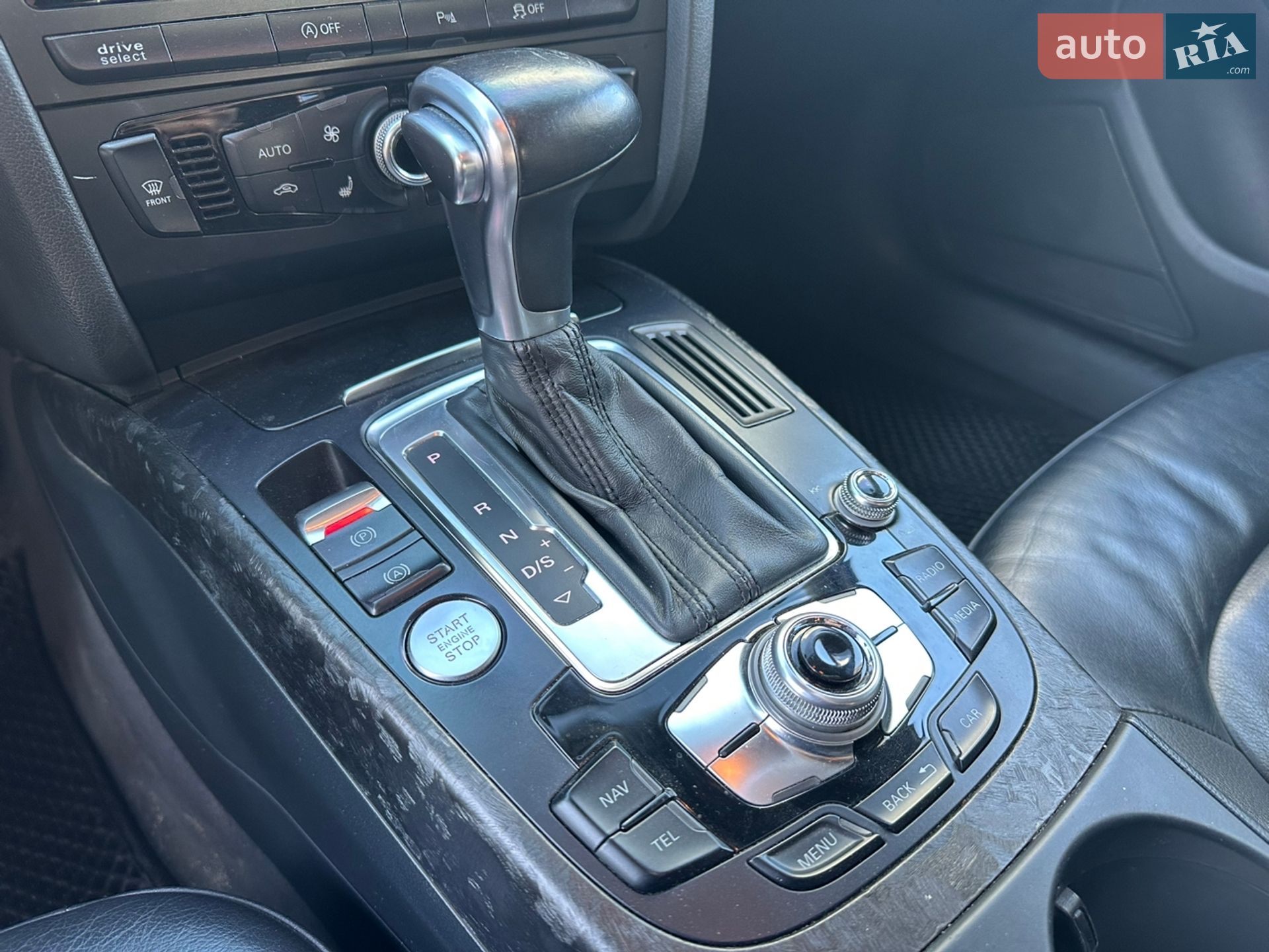 Audi A4 2015 VIN WAUZZZ8K8FN031867 фото оголошення 19 з 23